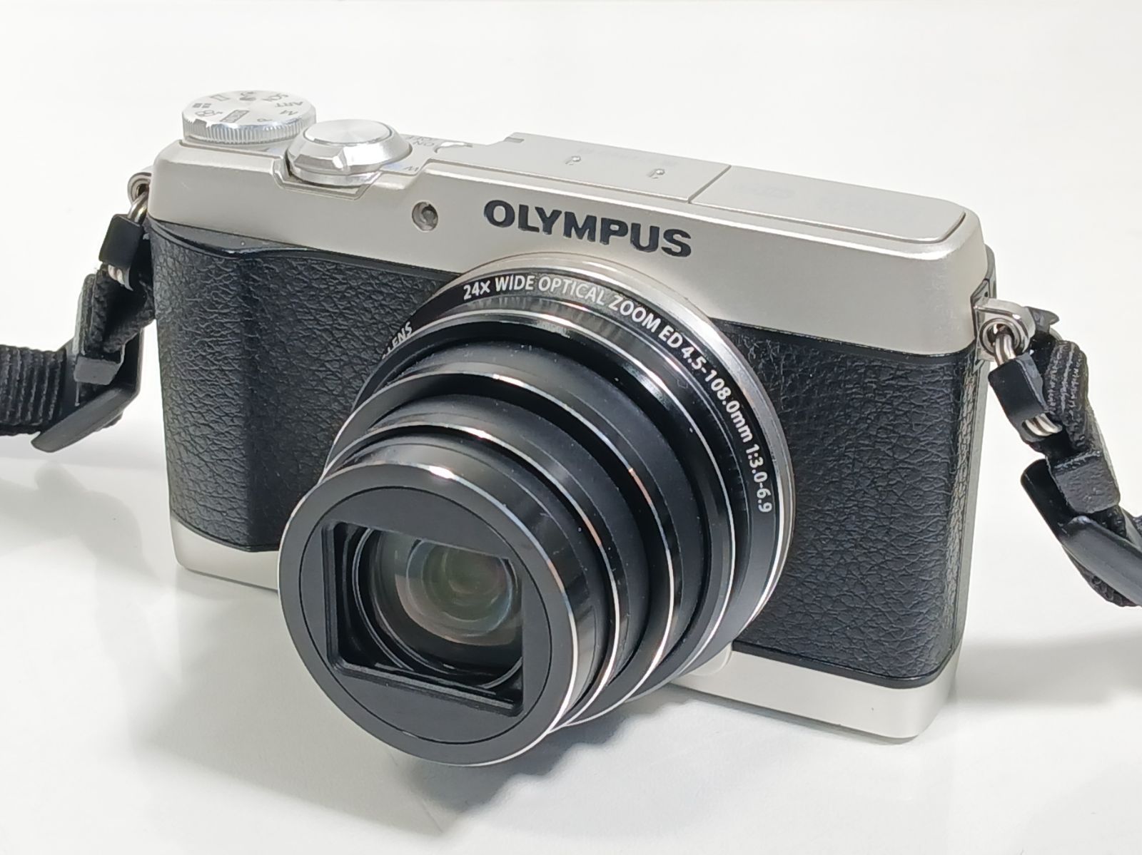 OLYMPUS オリンパス デジタルカメラ STYLUS SH-1 シルバー 光学24倍