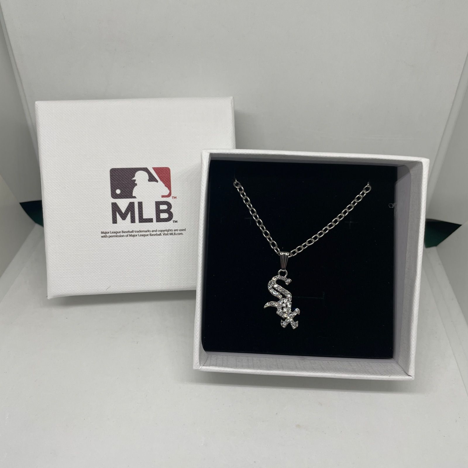 新品】シカゴ ホワイトソックス ジルコニア付き ネックレス シルバー