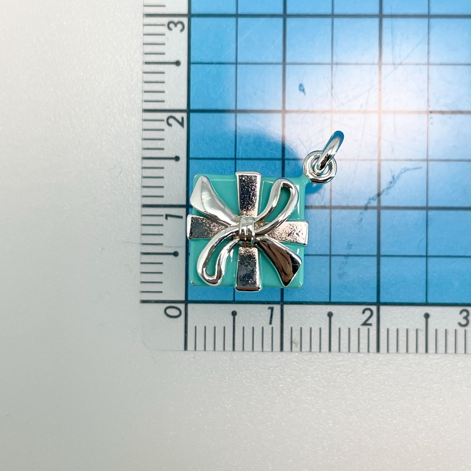 ティファニー ブルー プレゼントボックス ネックレストップ /24-2220S