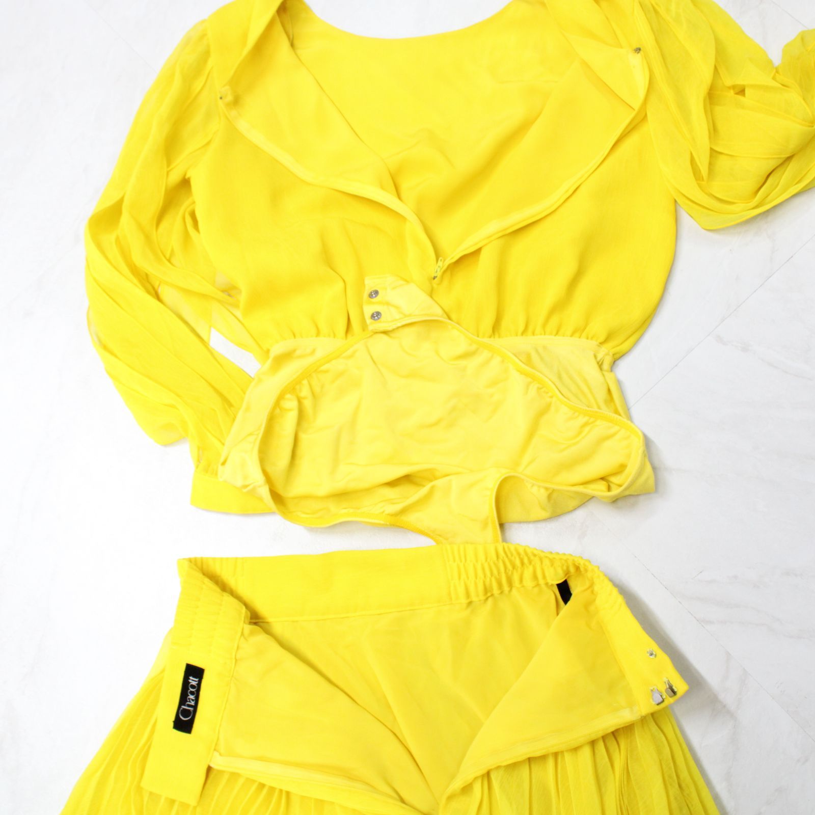 日本製 社交ダンス衣装】イエロー Chacott チャコット 上下セット 黄色