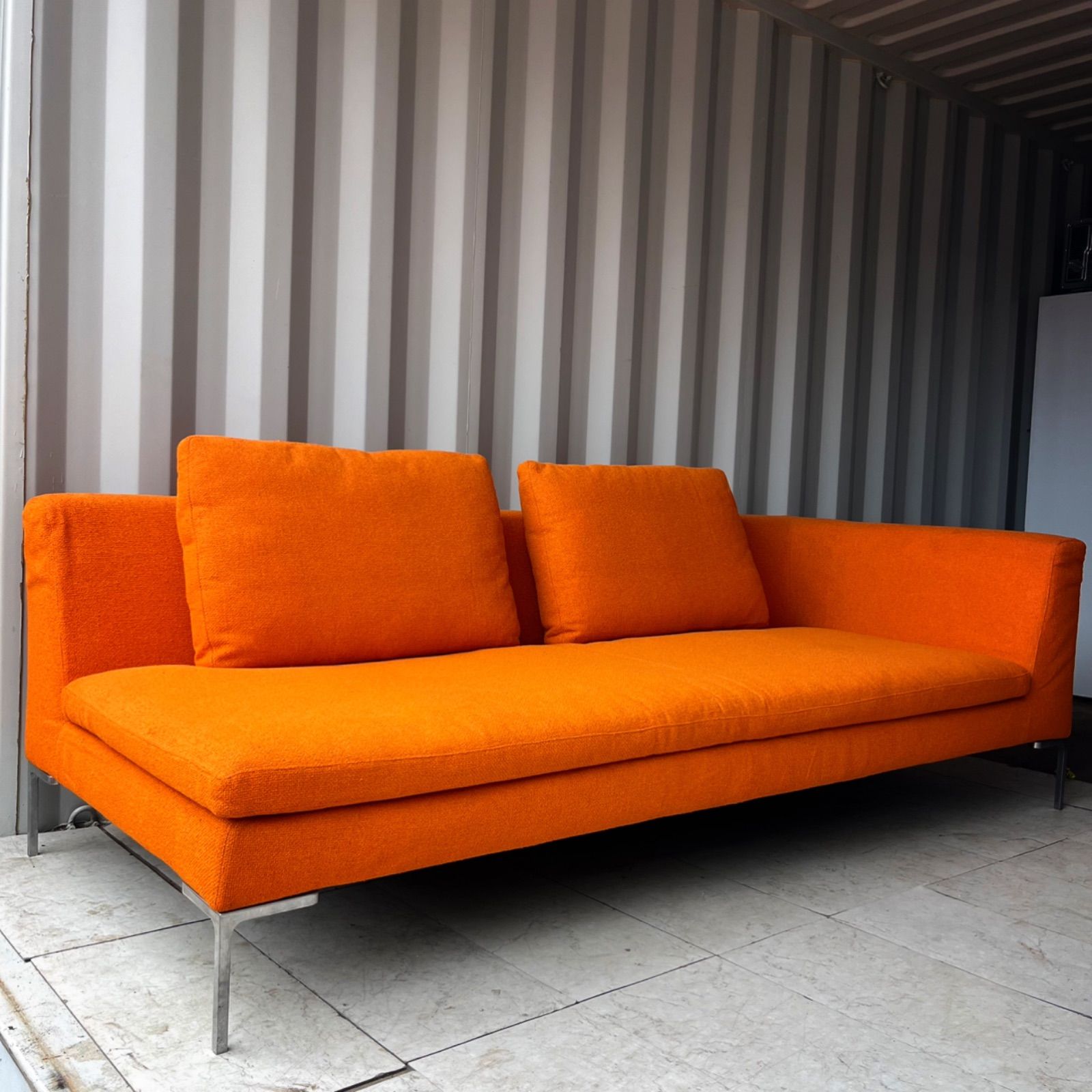 取付無料！b&bイタリア チャールズ オレンジファブリック右アーム