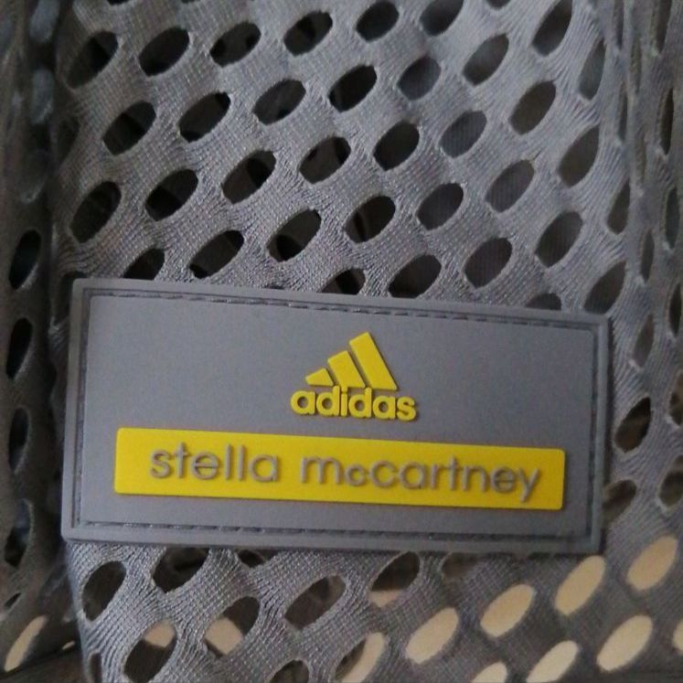 アディダス❦ステラマッカートニーBARRICADEグレーカラーパンチング