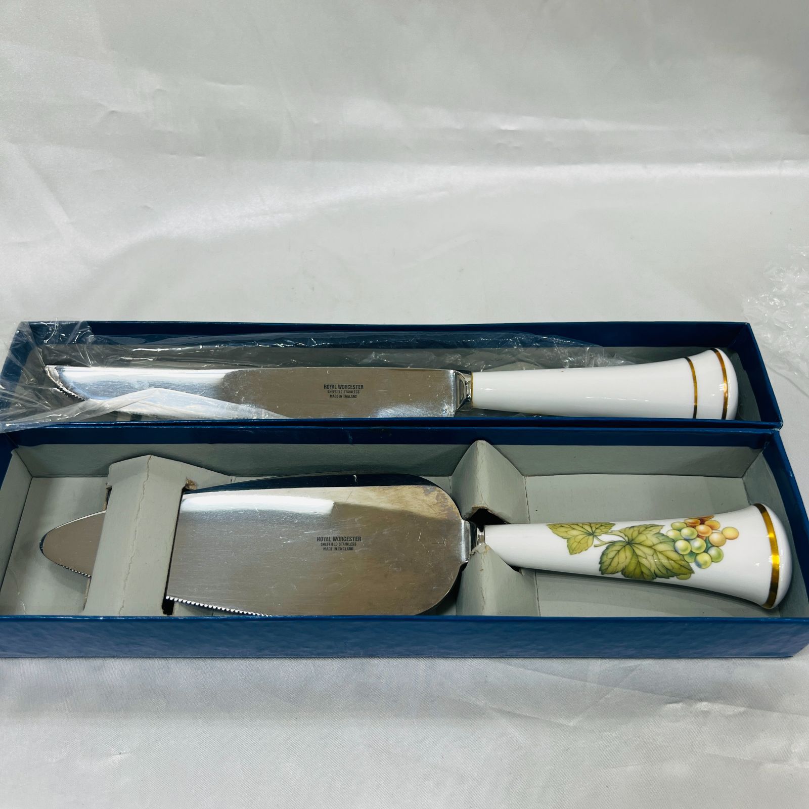 A【保管品】ロイヤルウースター ナイフ サーバー かわいい 西洋 食器