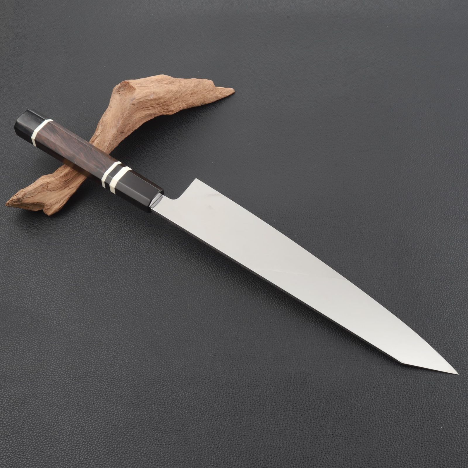 勘所型牛刀 9寸（刃渡り270mm）片刃 通常鏡面仕上げ 本刃付け 八角柄