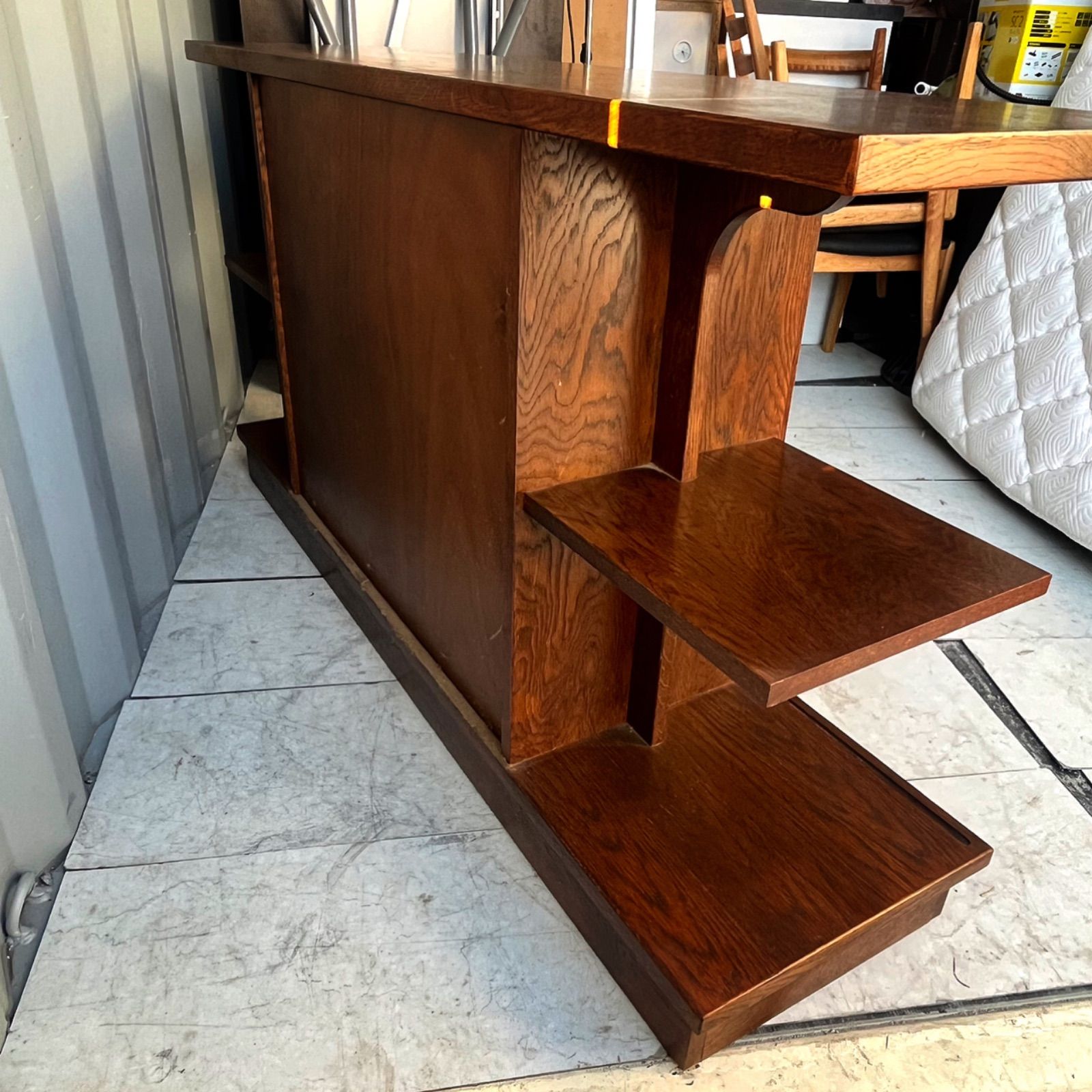 取付無料！三越家具 ブルージュ 天然木ステンドグラス扉アンティーク