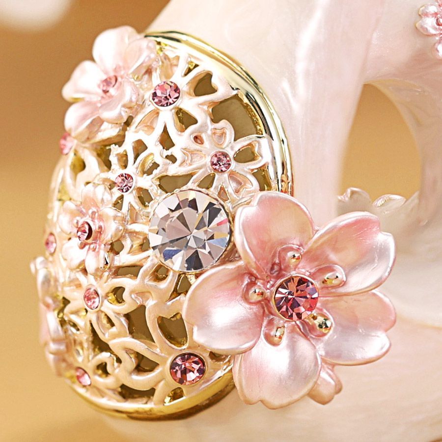 EX630-1【正規品】＜桜小蛇＞白蛇 巳年 干支の置物 ジュエリーボックス