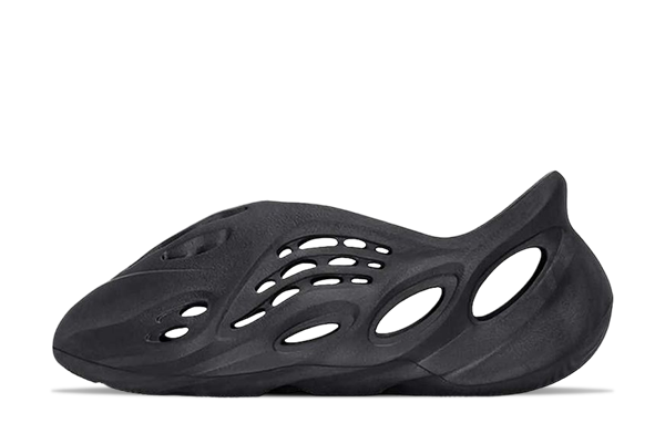 コービー・ブライアント氏の名を冠した2足の「Nike Air Force 1」の