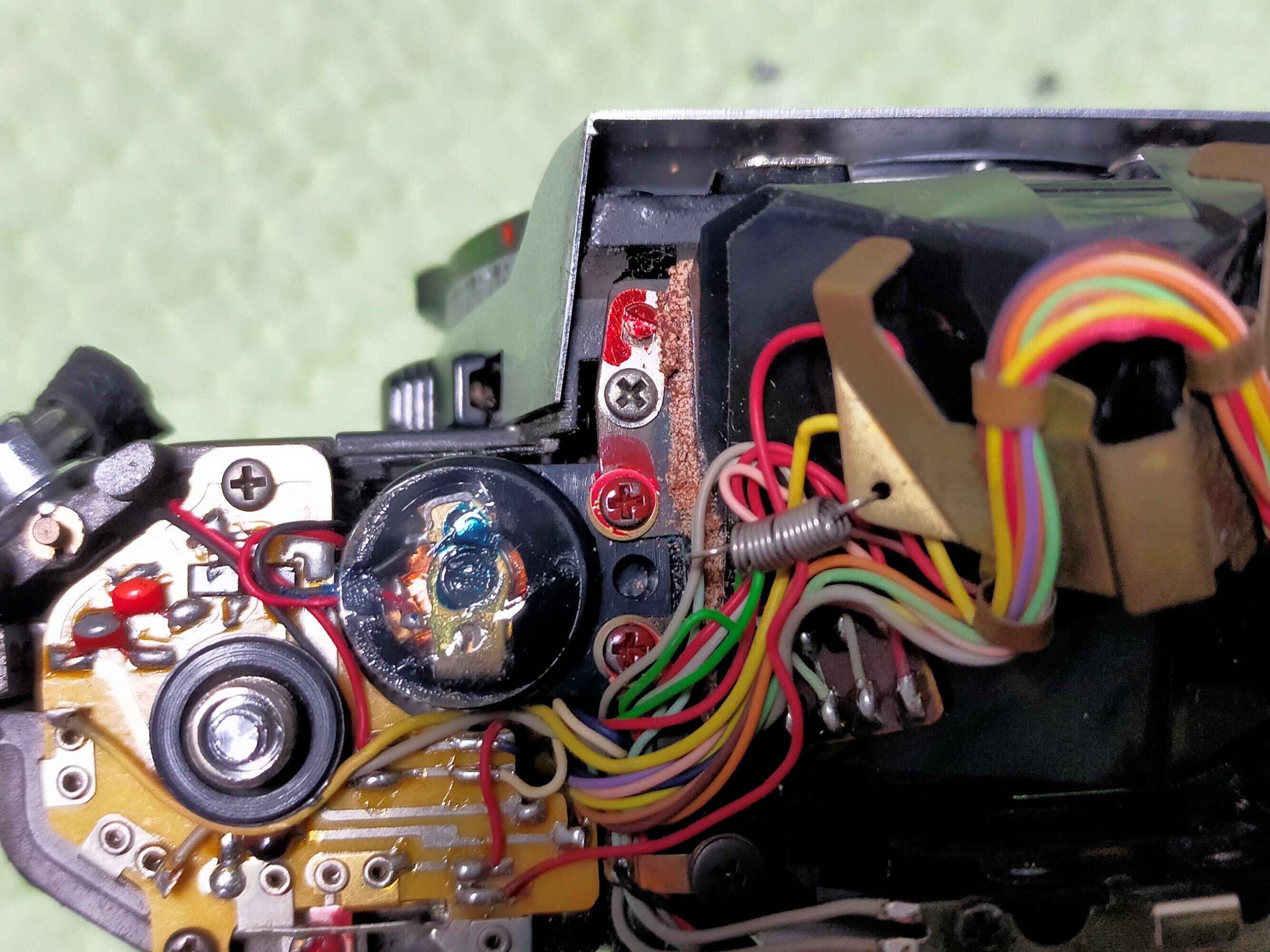 Pentax K2の分解｜フィルムカメラ修理のアクアカメラ