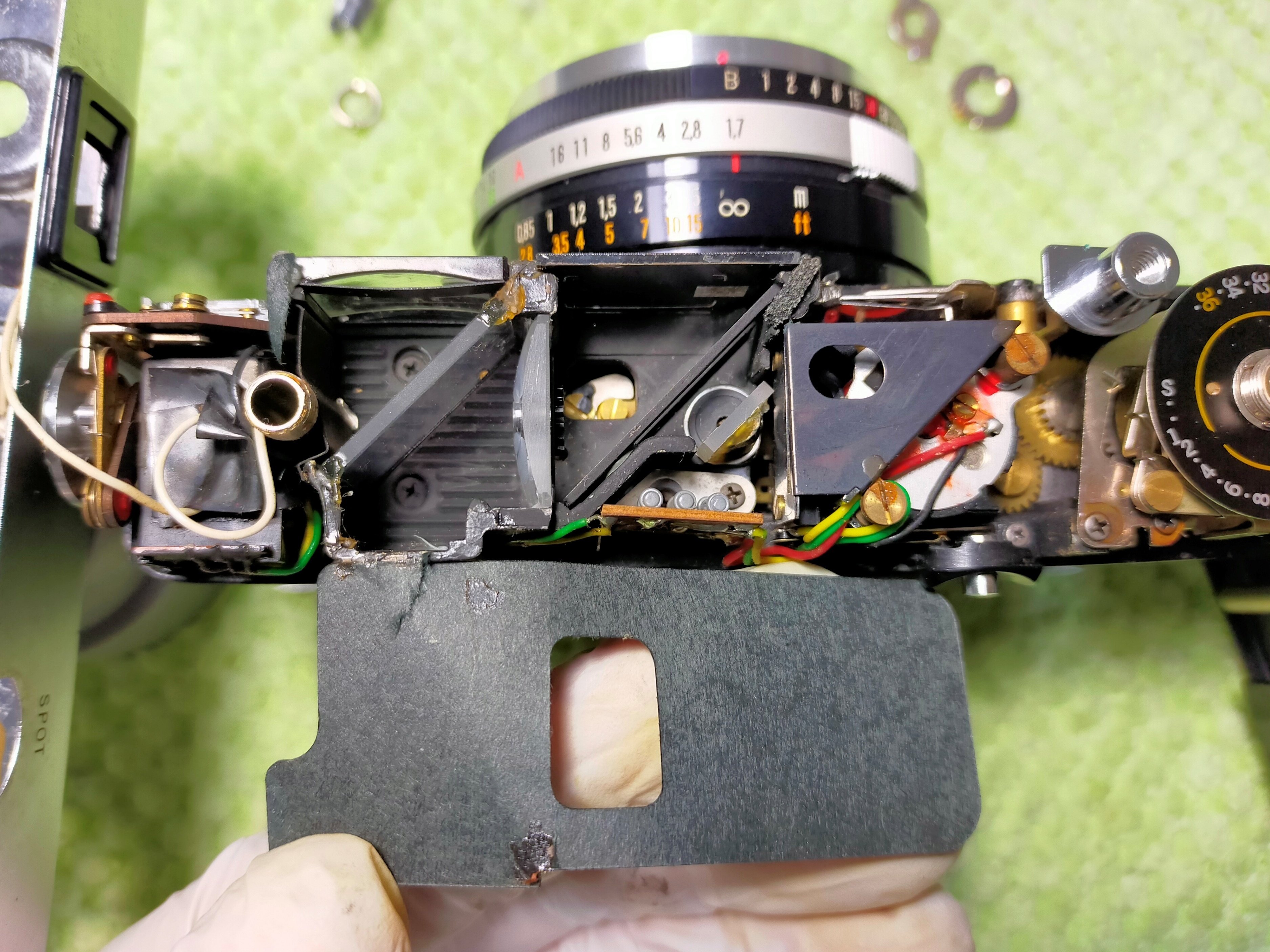 オリンパス 35 SPの分解｜フィルムカメラ修理のアクアカメラ