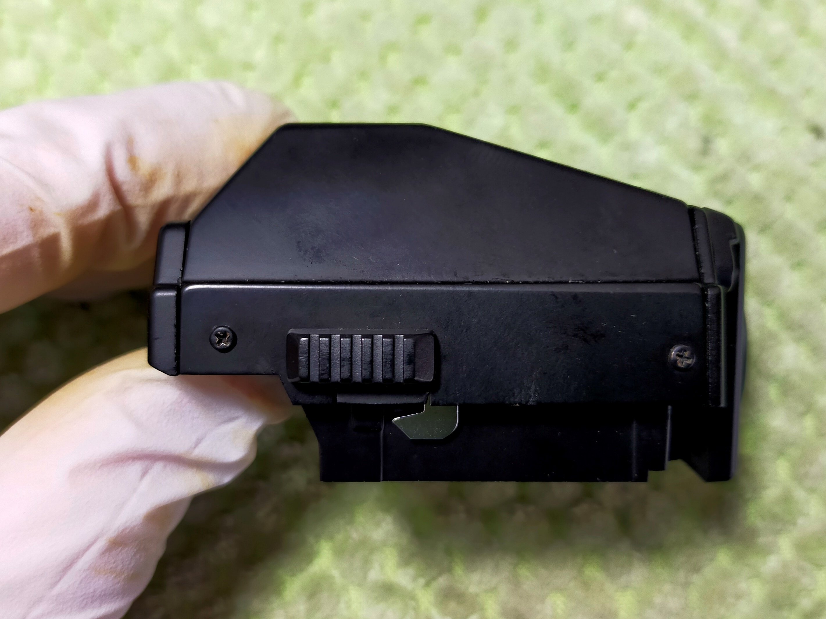 Nikon F3, F3HPのファインダー清掃｜フィルムカメラ修理のアクアカメラ