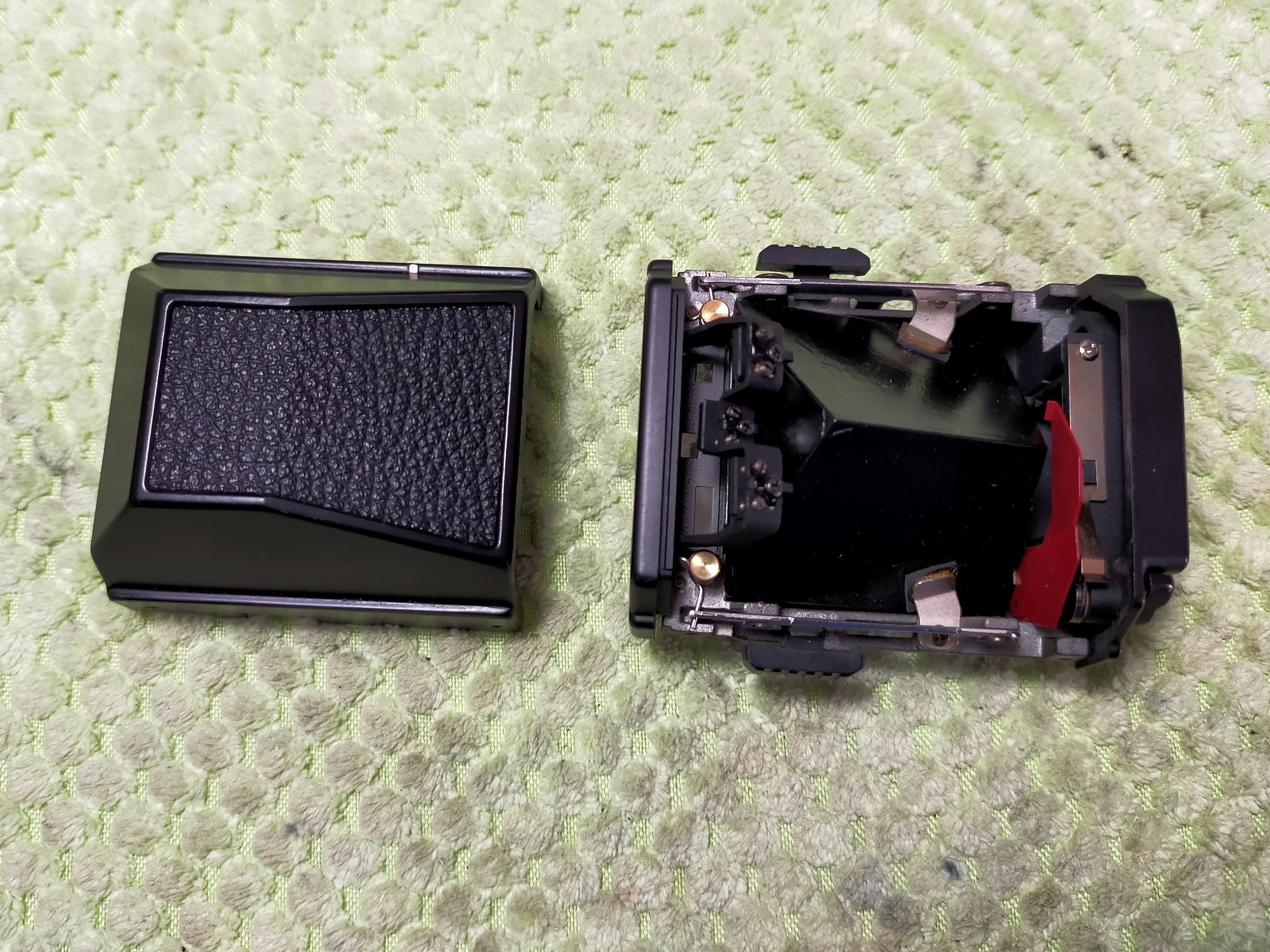 Nikon F3, F3HPのファインダー清掃｜フィルムカメラ修理のアクアカメラ