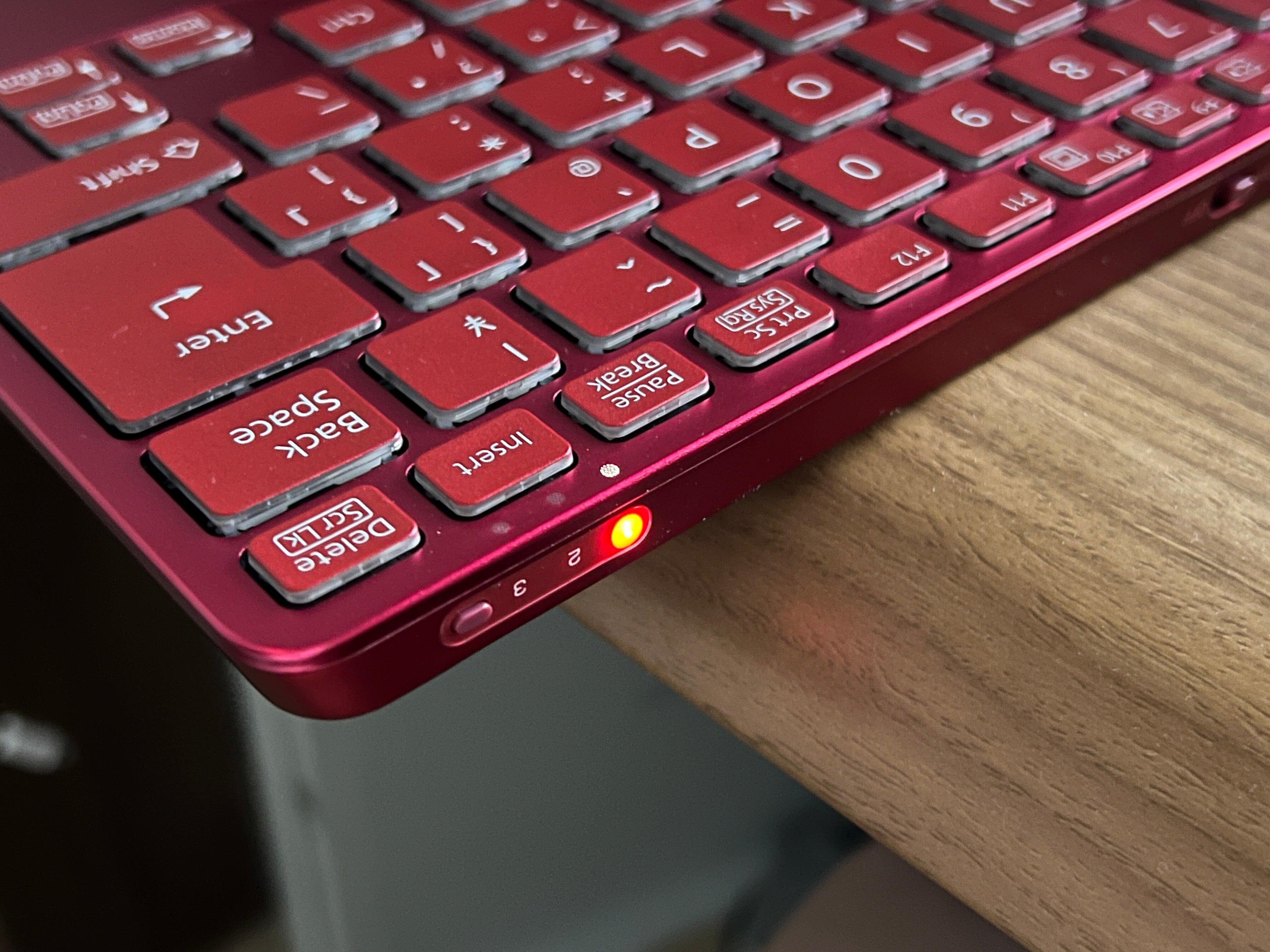 LIFEBOOK UH Keyboardレビュー：プロダクトとしてはいいモノだがまだ