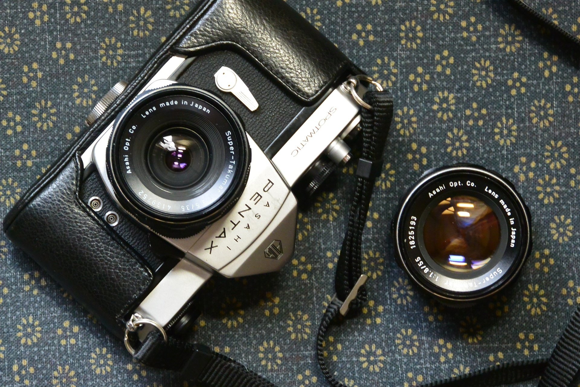 オールドレンズ 2本付 人気モデル アサヒペンタックス SP 一眼レフ