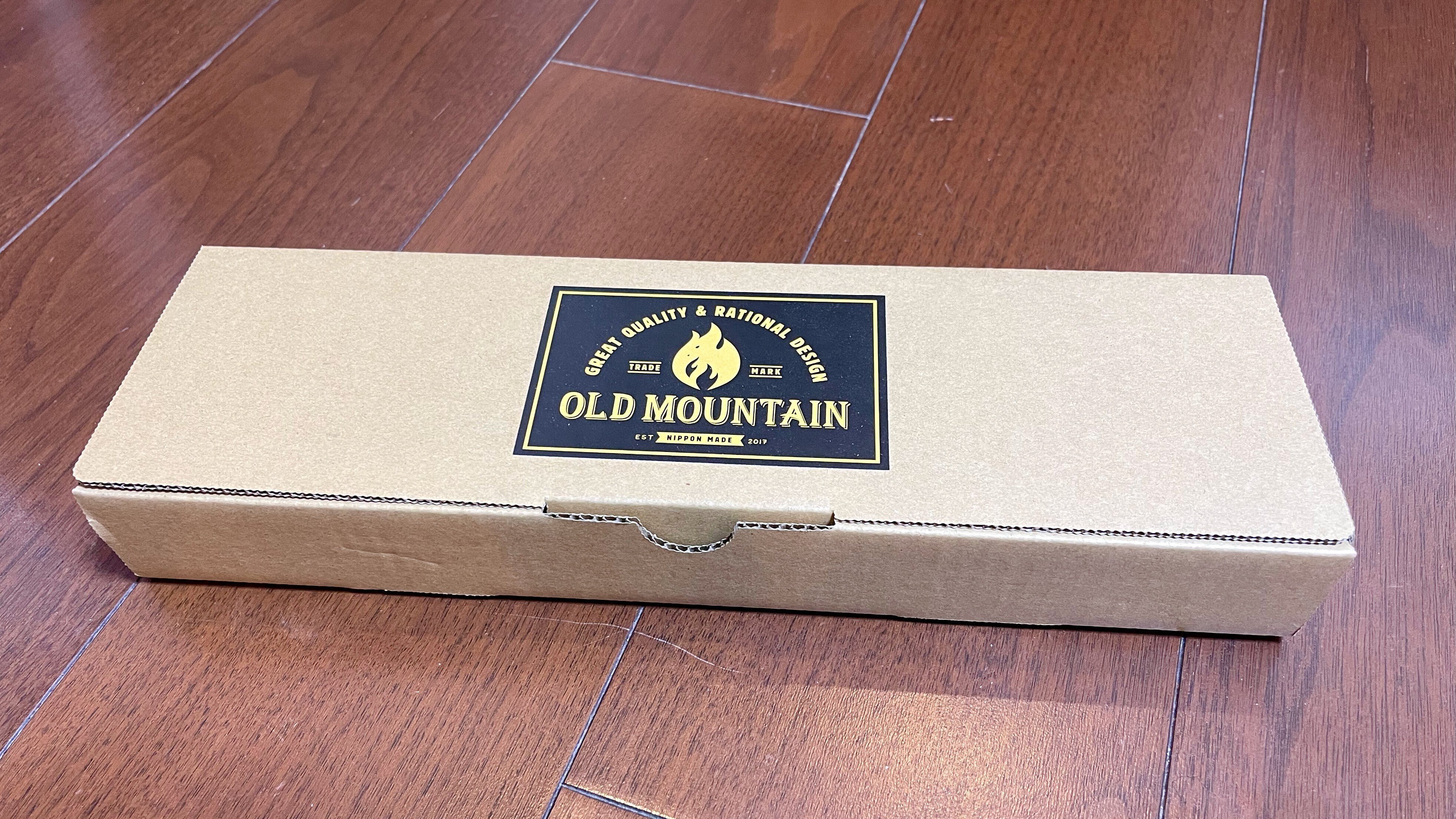 カーミットチェアをよりワイルドにカスタマイズ！DEVISE WORKS X OLD