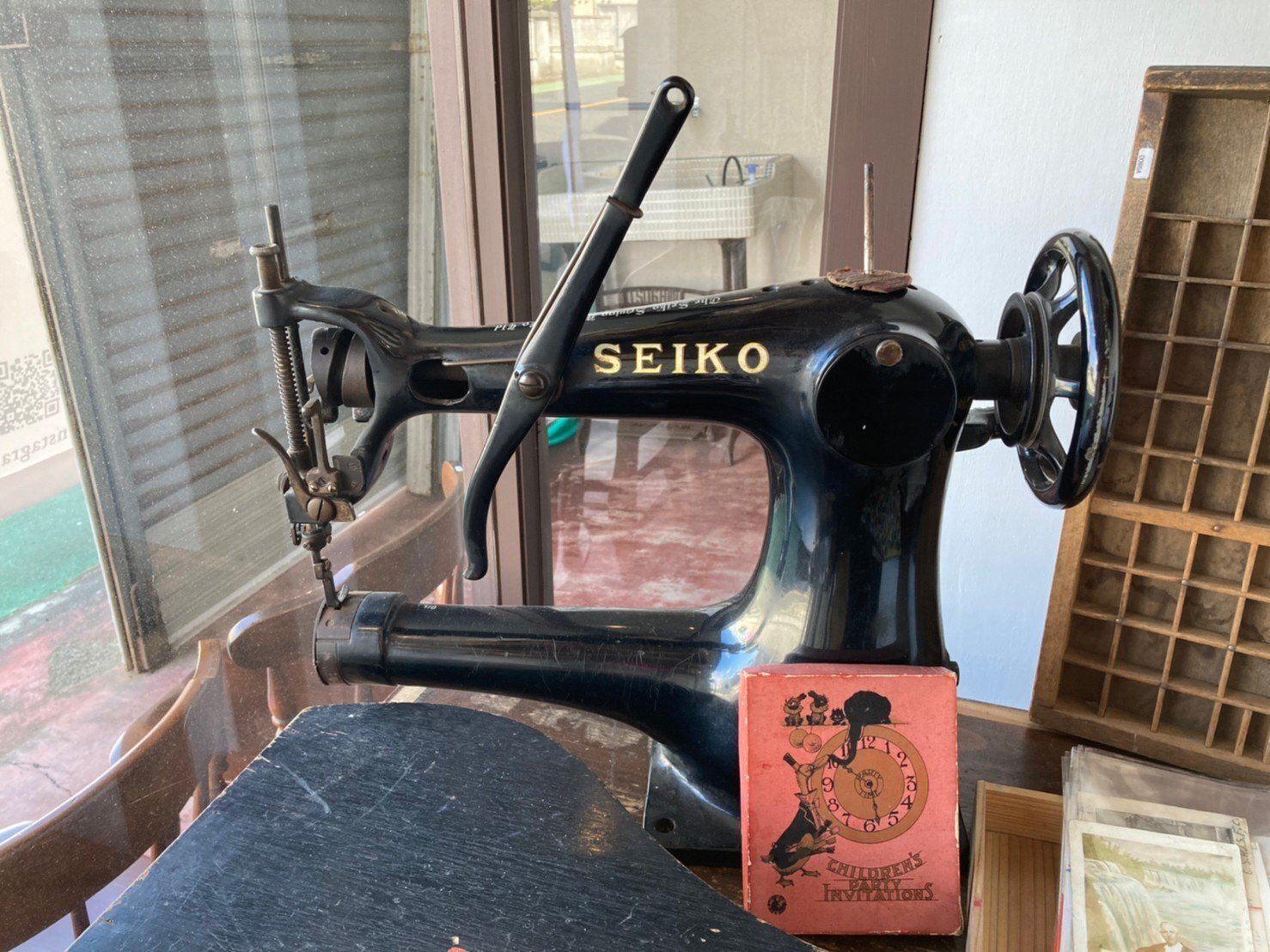 ミシン紹介】アンティークミシン【SEIKO TF-1】～古道具 BRINDLE