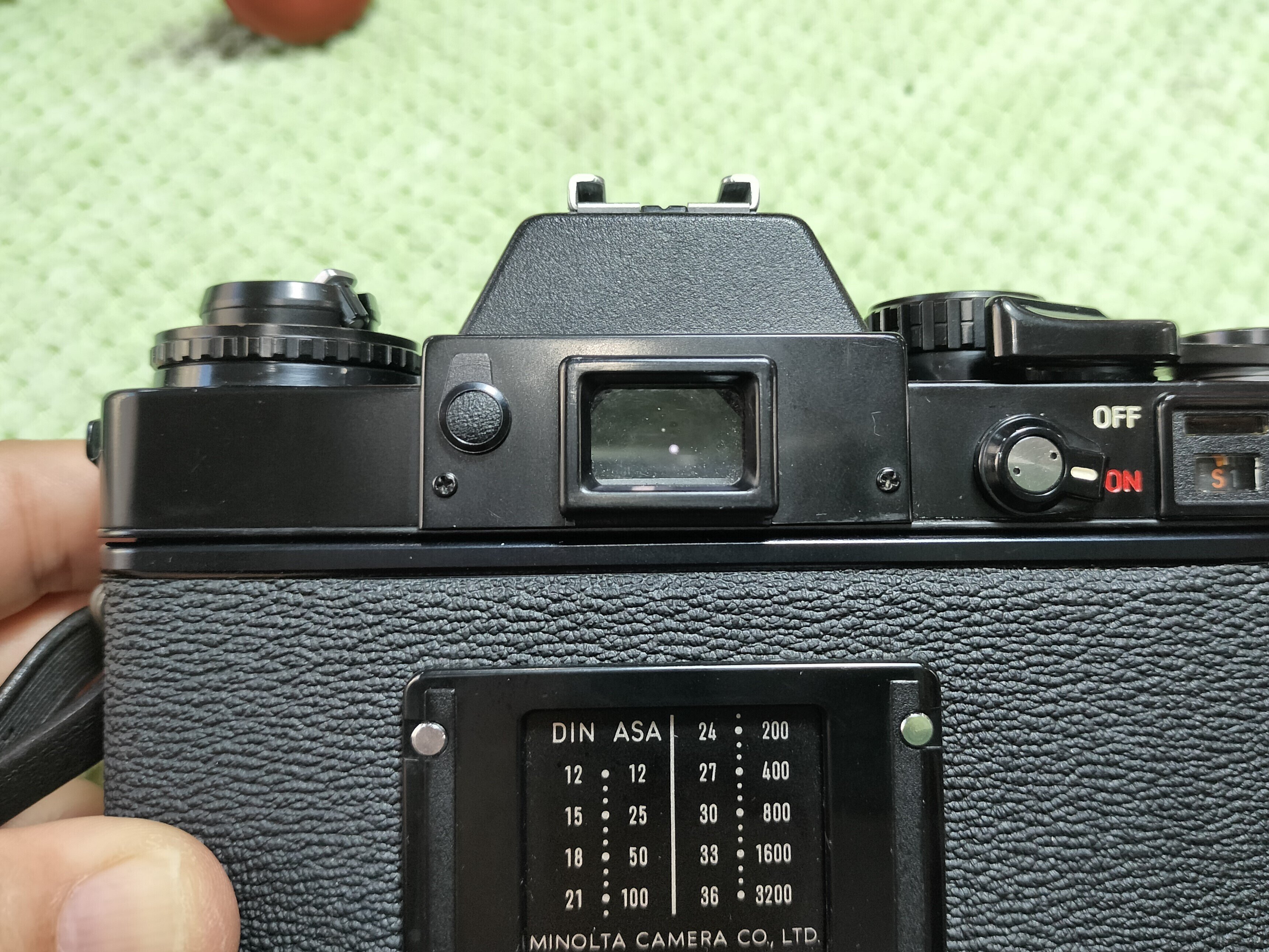 Minolta XEの分解｜フィルムカメラ修理のアクアカメラ