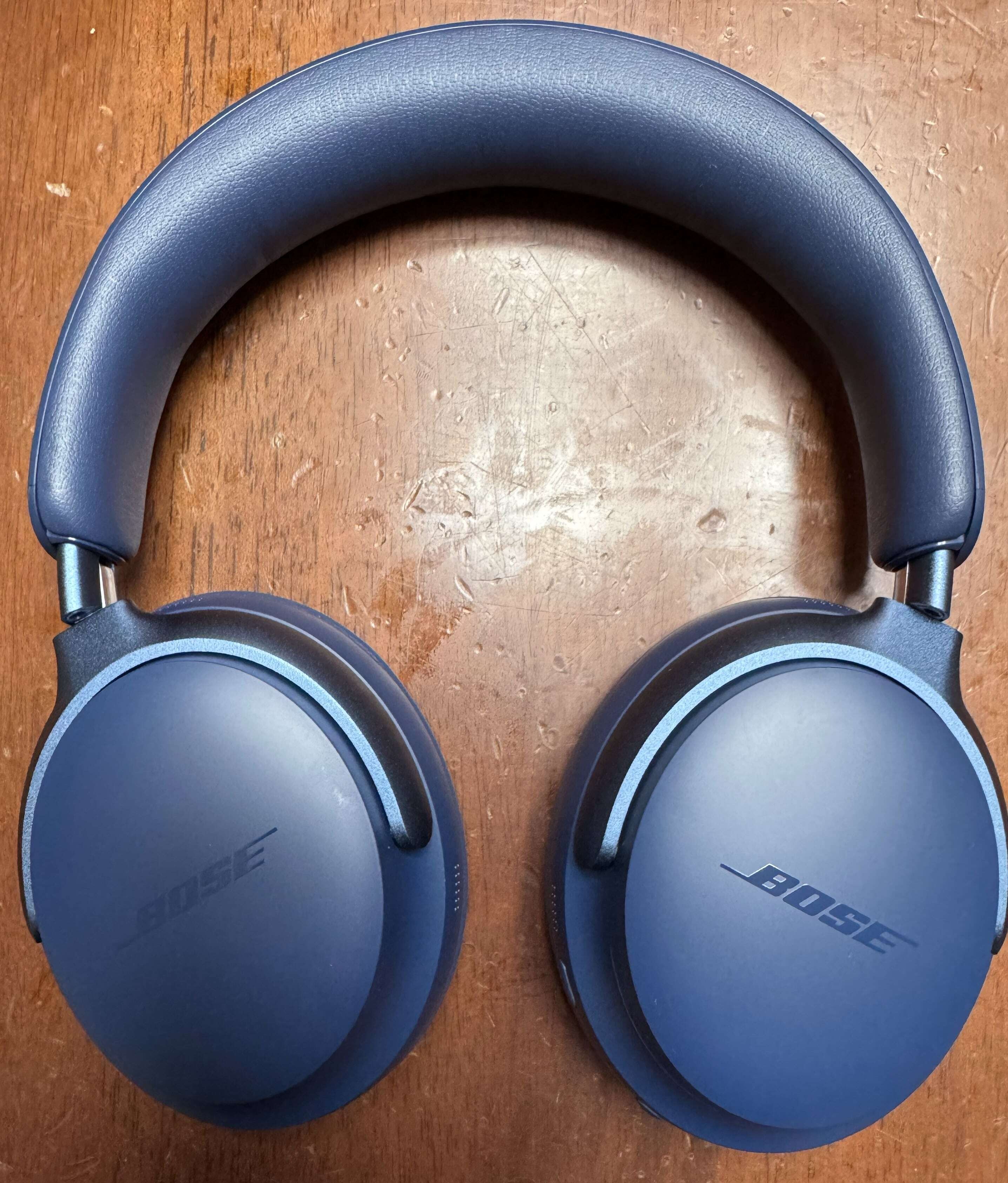 Bose QuietComfort Ultra Headphones LEアンボクシングアンド