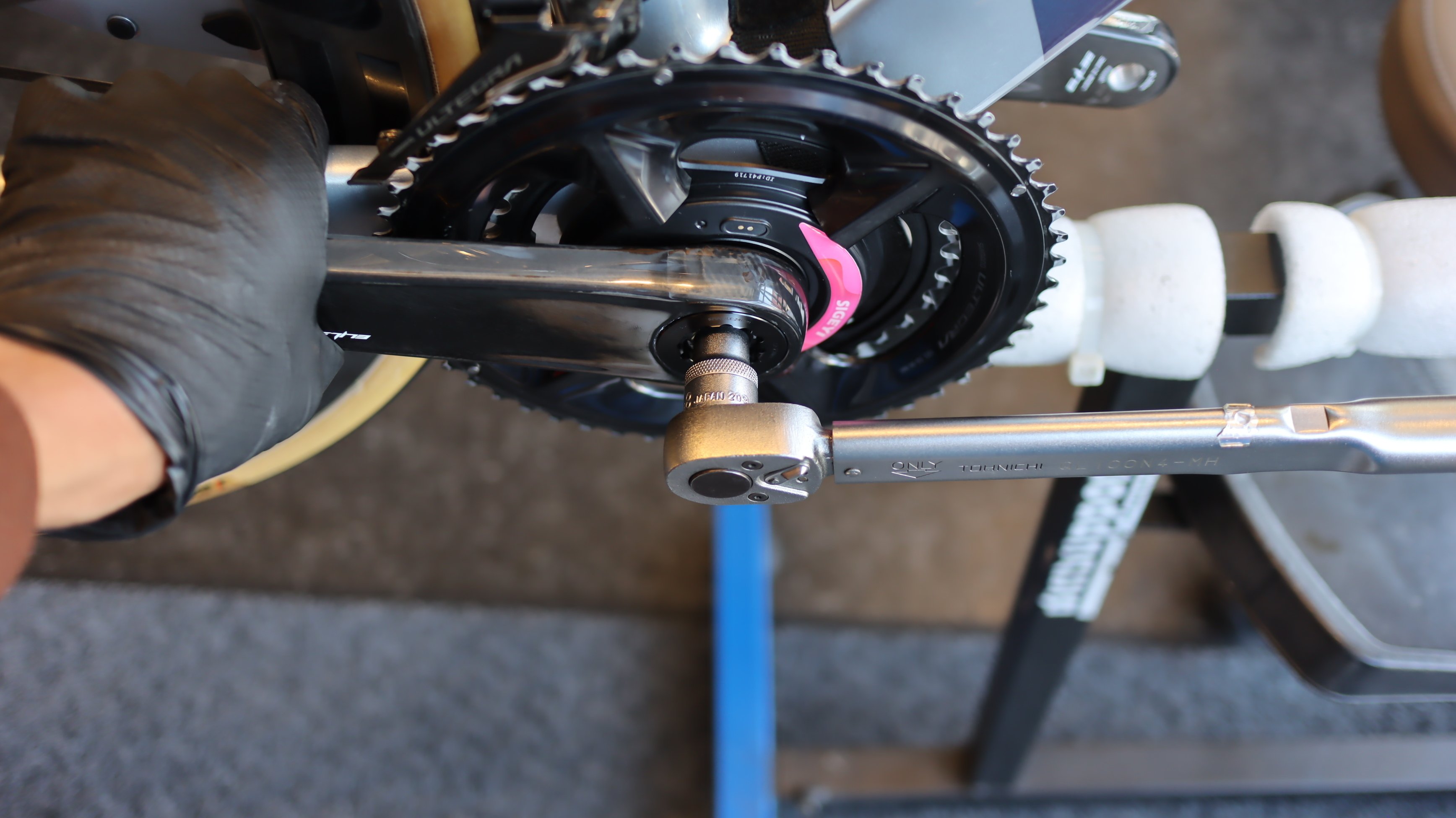 ELILEEクランク/SIGEYIパワーメーター お取り扱いを開始いたしており