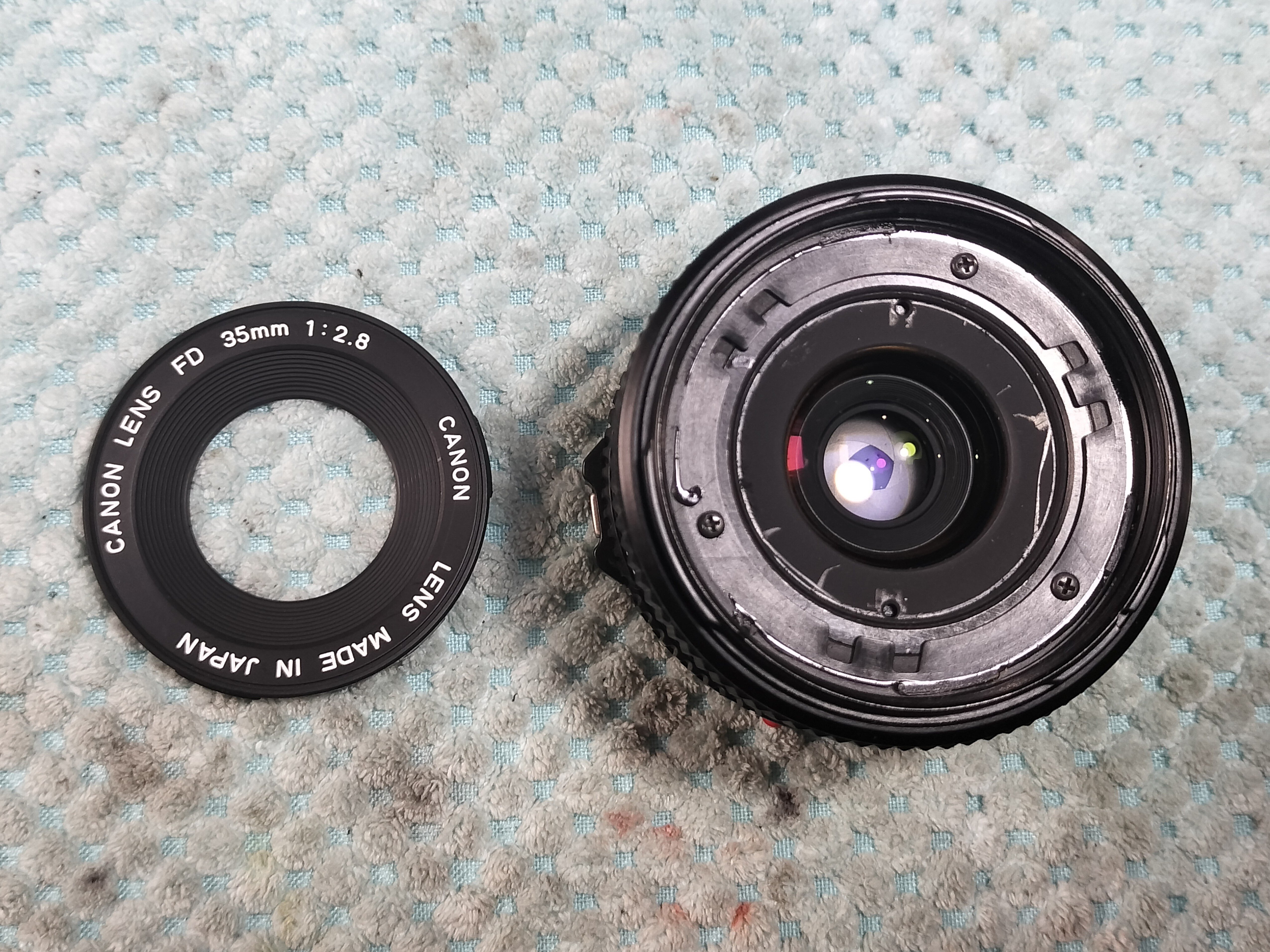 Canon New FD 35mm F/2.8の分解｜フィルムカメラ修理のアクアカメラ