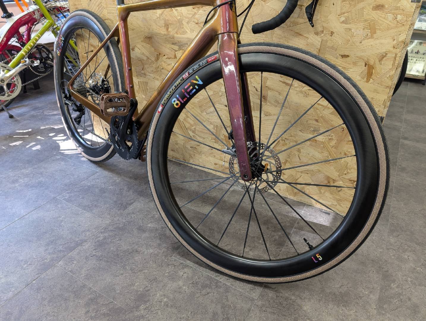 8LIEN L5W ちょい乗りインプレッション｜171WORKS