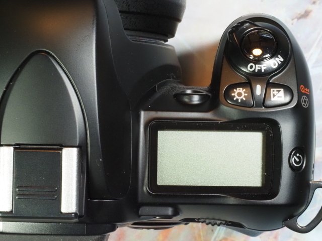 カメラ沼の深淵」Nikon U2｜saphirinus