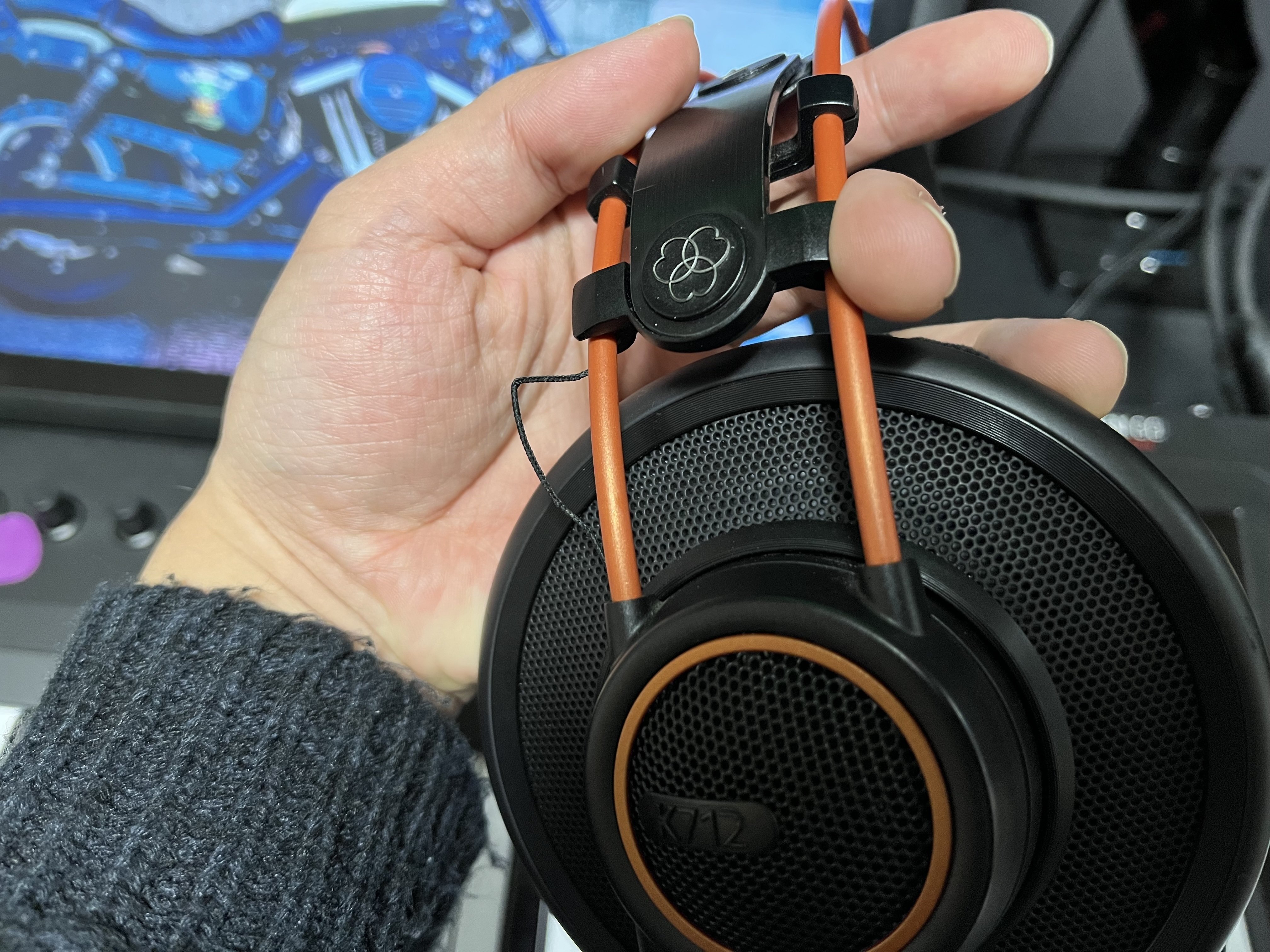 分解不要】AKG製ヘッドホンのヘッドバンドを修理する最も簡単な方法