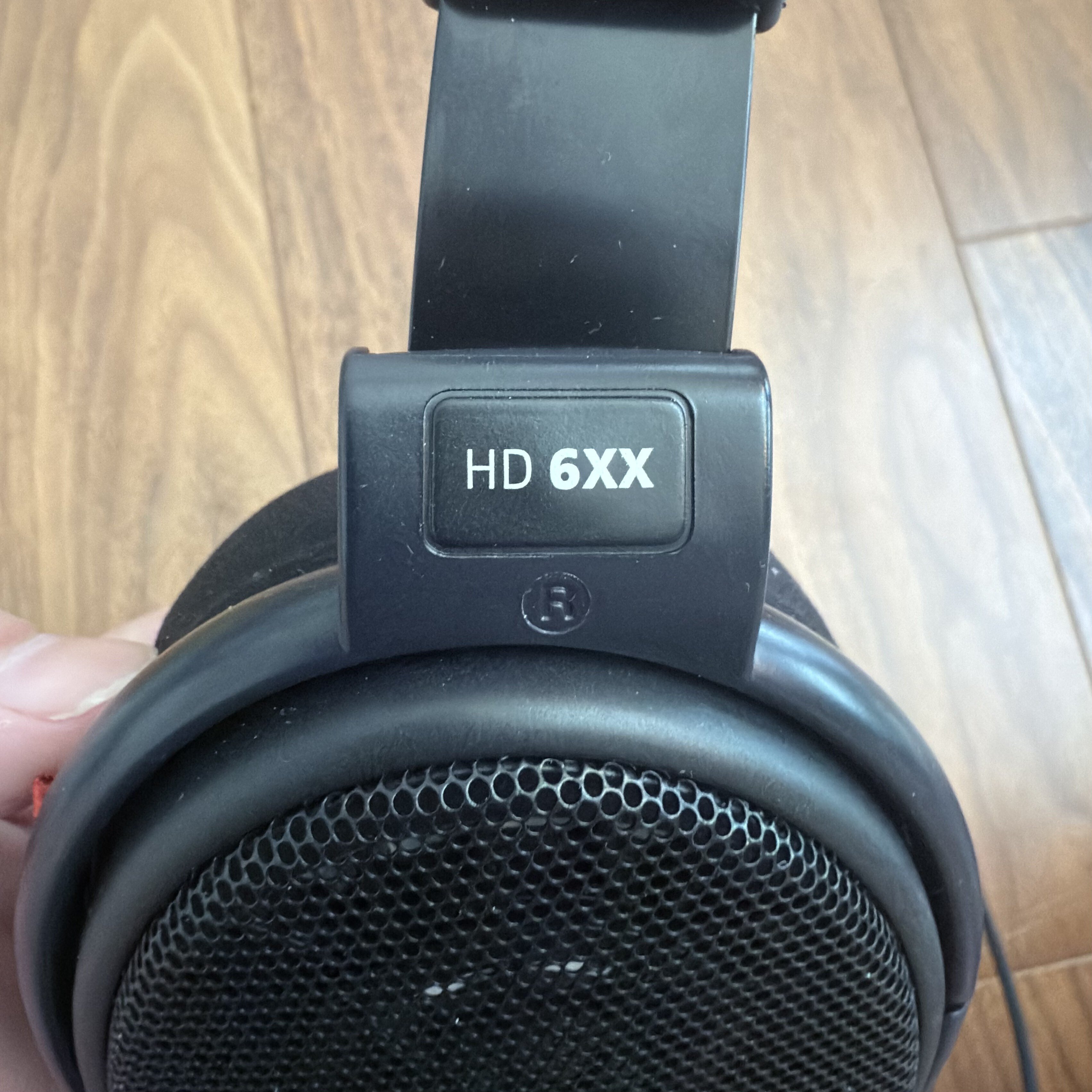 ど定番ヘッドホンの廉価版・コスパ最強ヘッドホン「ゼンハイザーHD6XX