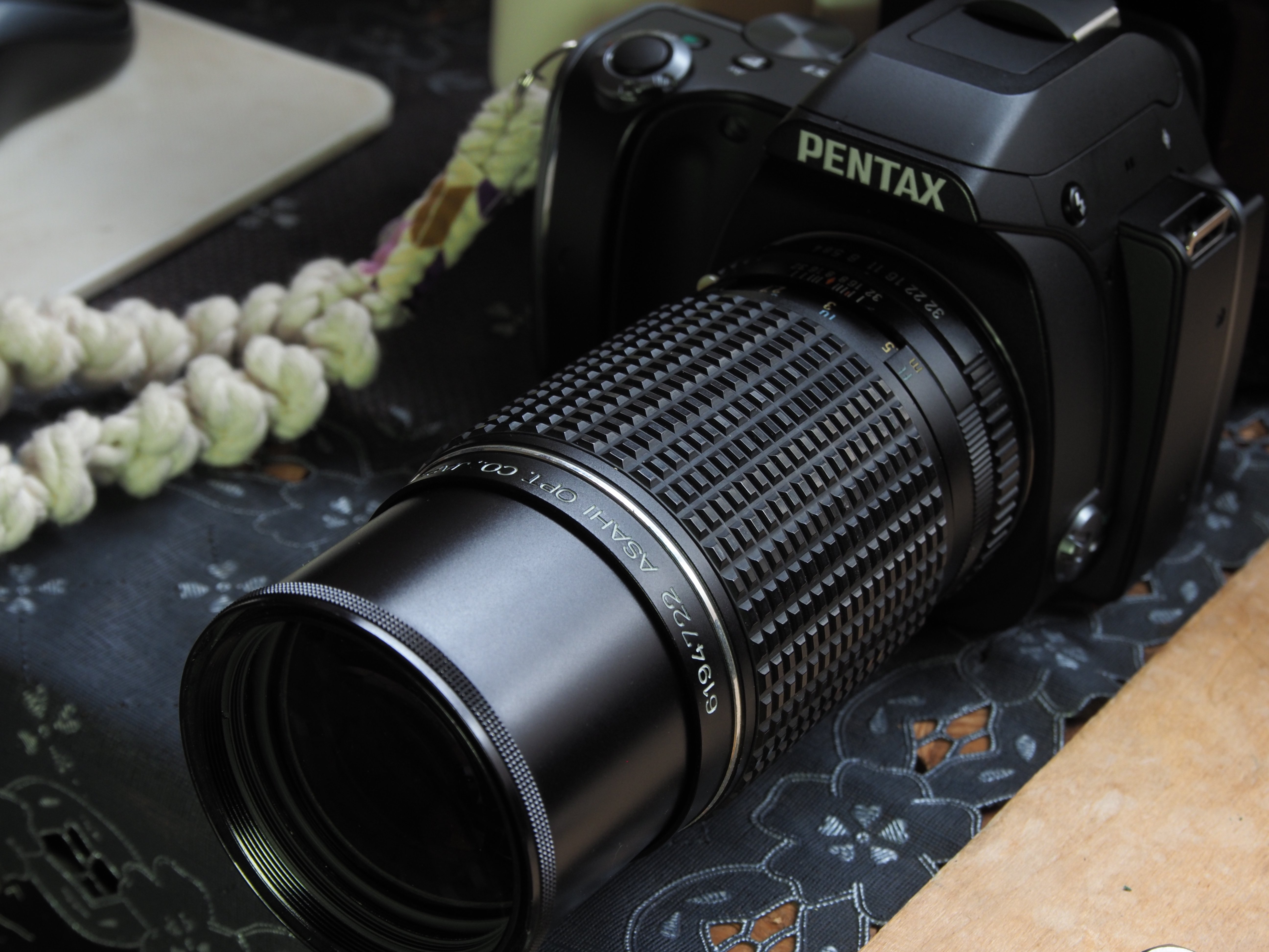 レンズ沼あれこれ：smc PENTAX-M 200mm F4、モノクロの夏｜ひっくすK