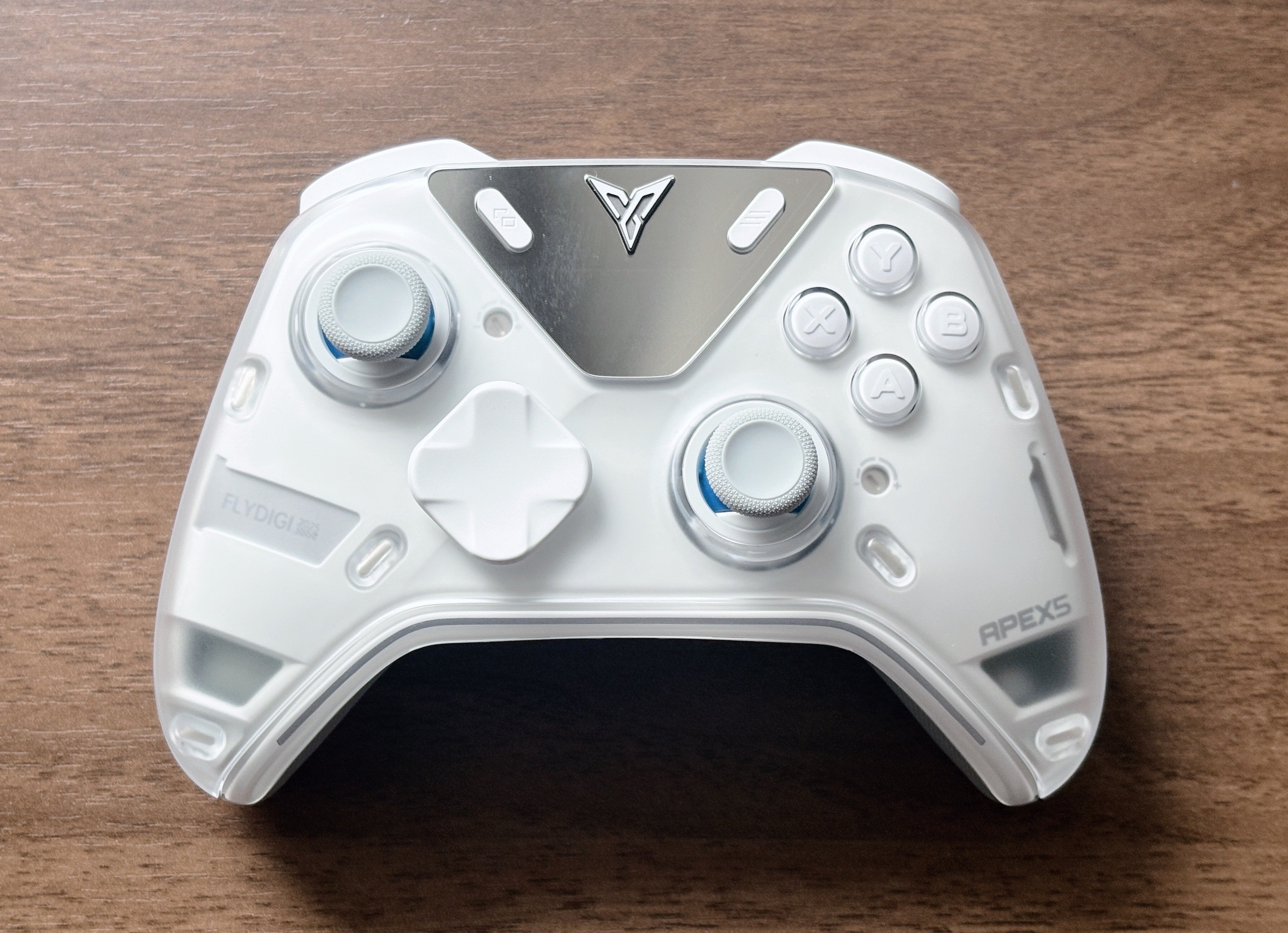 Flydigi APEX 5 レビュー｜Spine