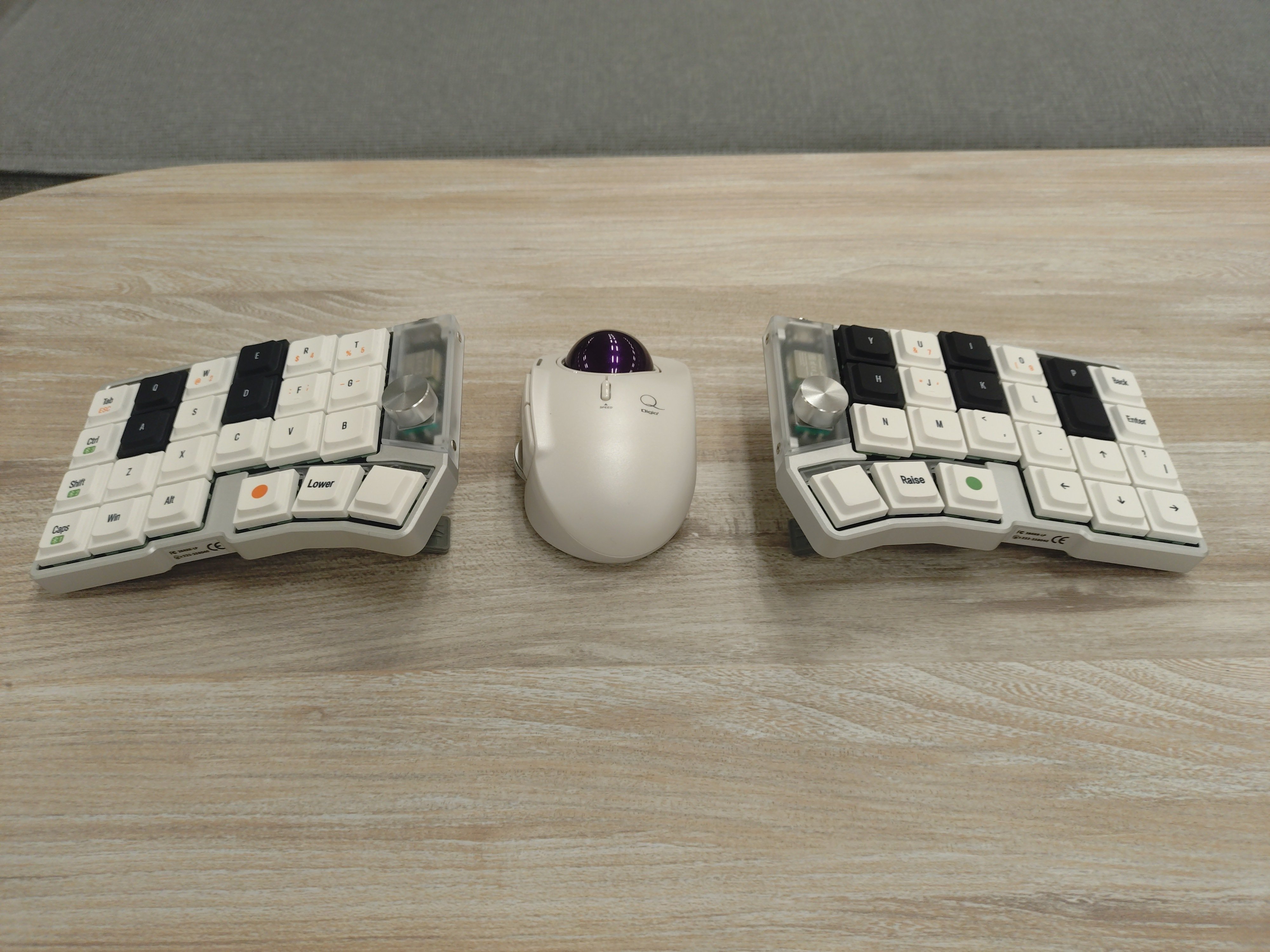 Cornix】ピアノ愛好家の「分割キーボード」趣味｜vc_archet / チェロの弓