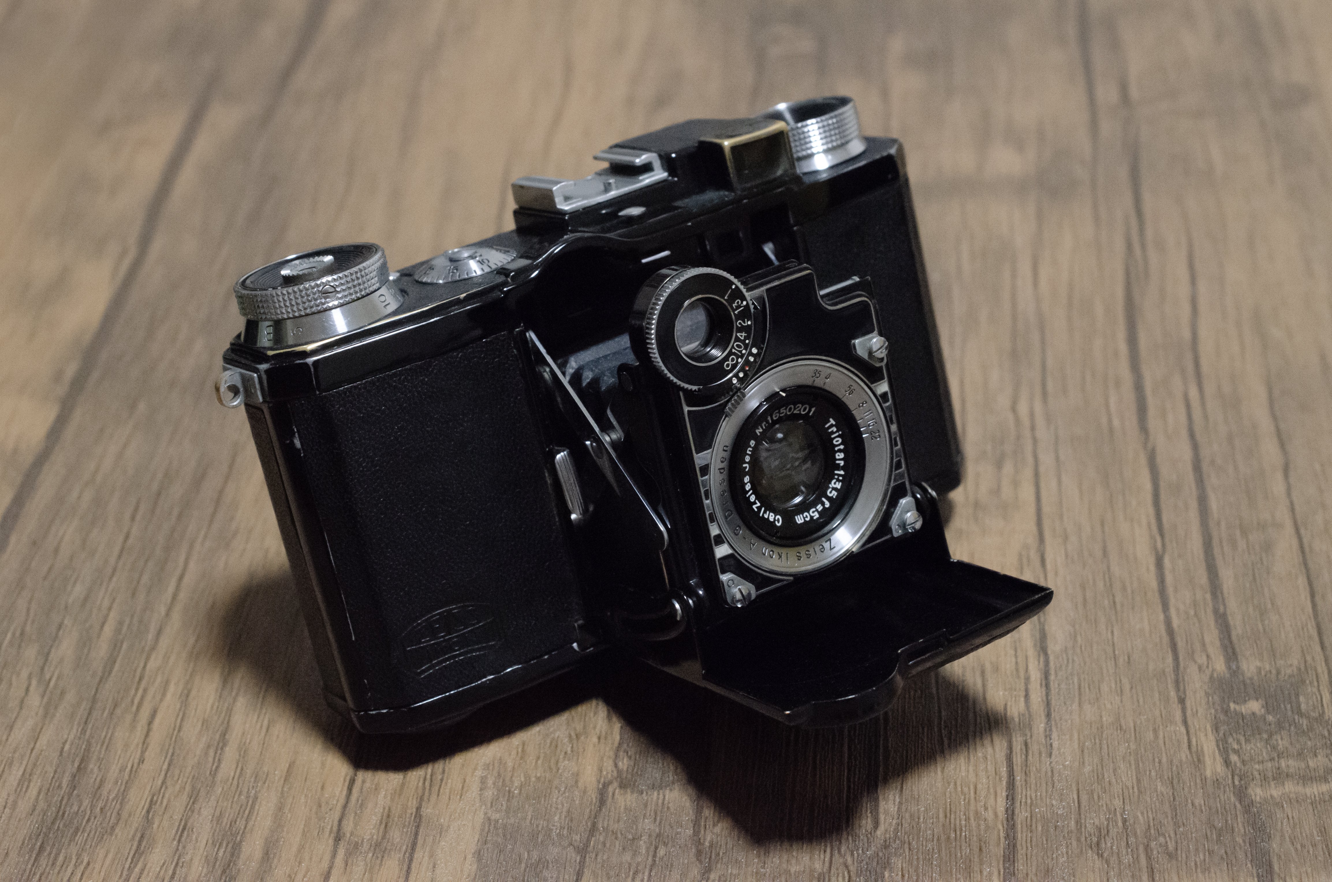 Details of “Zeiss Ikon Super Nettel”｜masato