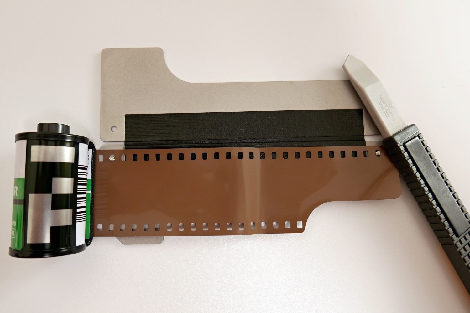 49．バルナック型ライカ用のフィルムカッターガイド＜アクセサリ＞｜神成