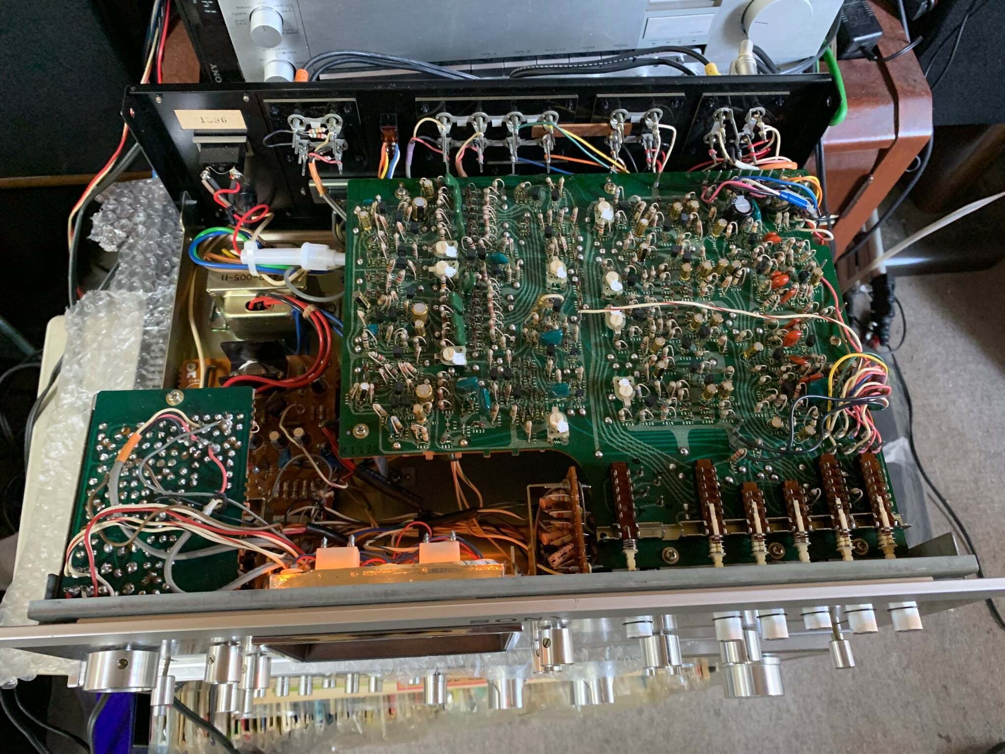 ソニーが1974年に発売したSQ4chデコーダーSQD-2010の真価を改めて問う