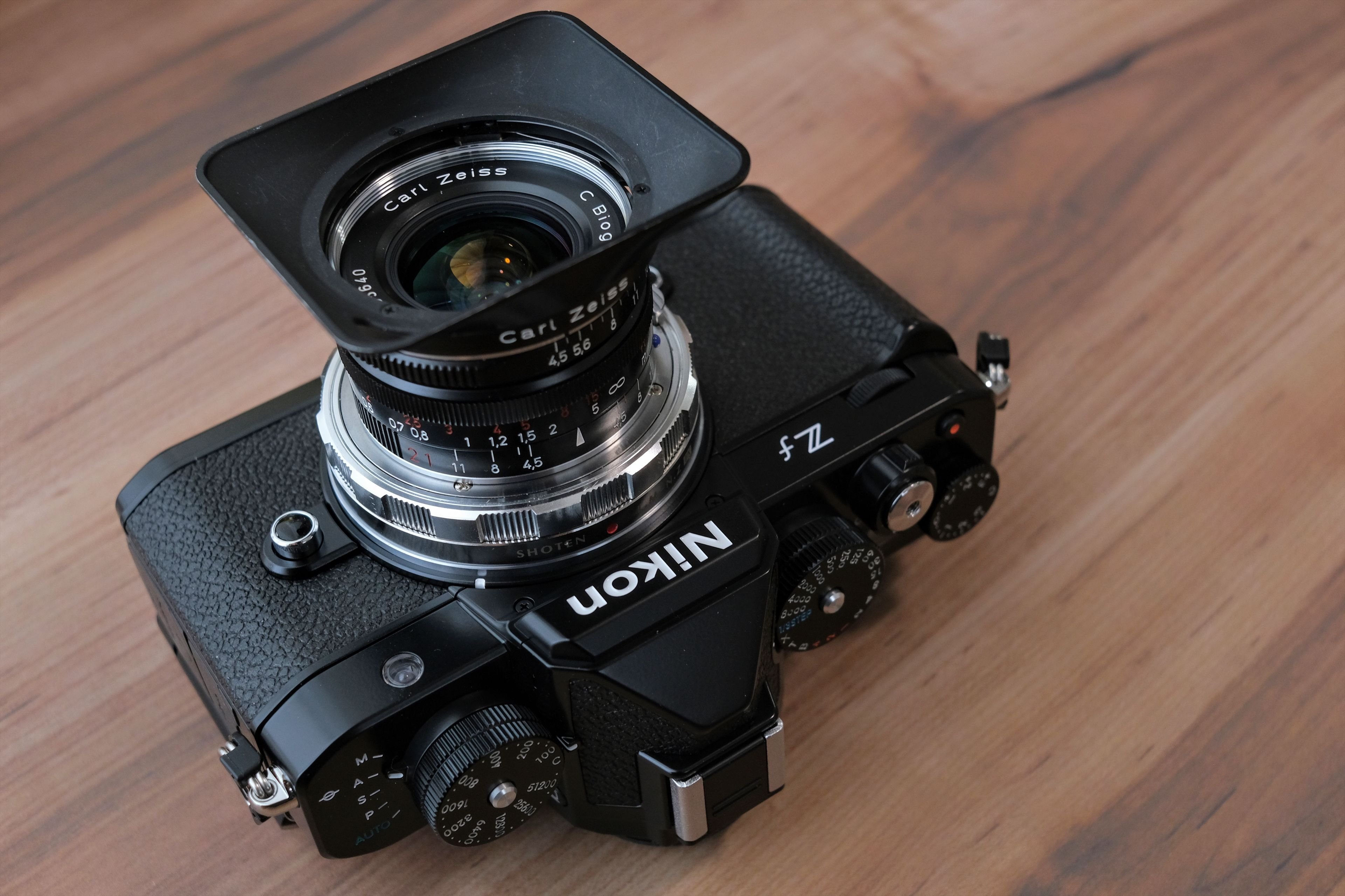 ZEISS】Nikon Zf に似合うレンズとは？【Voigtlander】｜pepepe