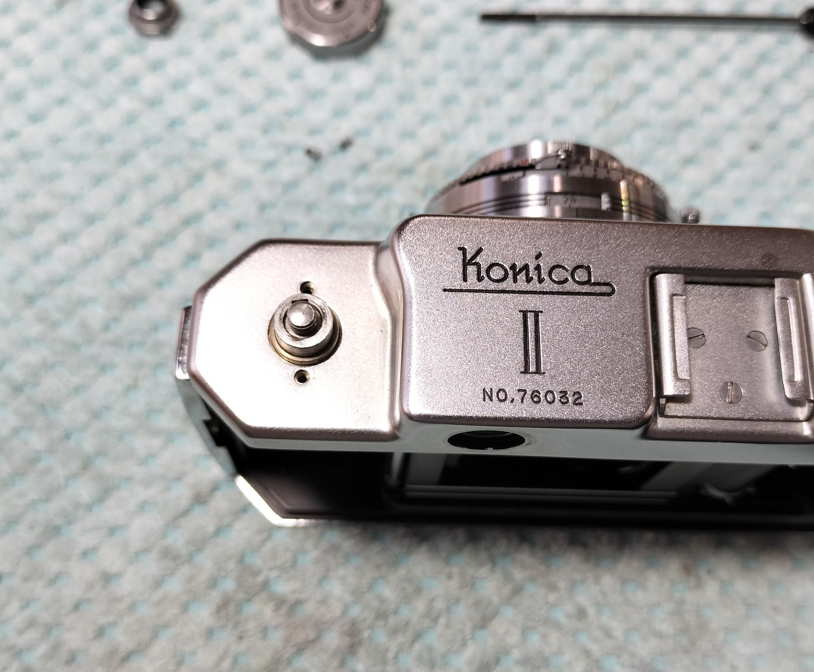 Konica IIシリーズの分解｜フィルムカメラ修理のアクアカメラ