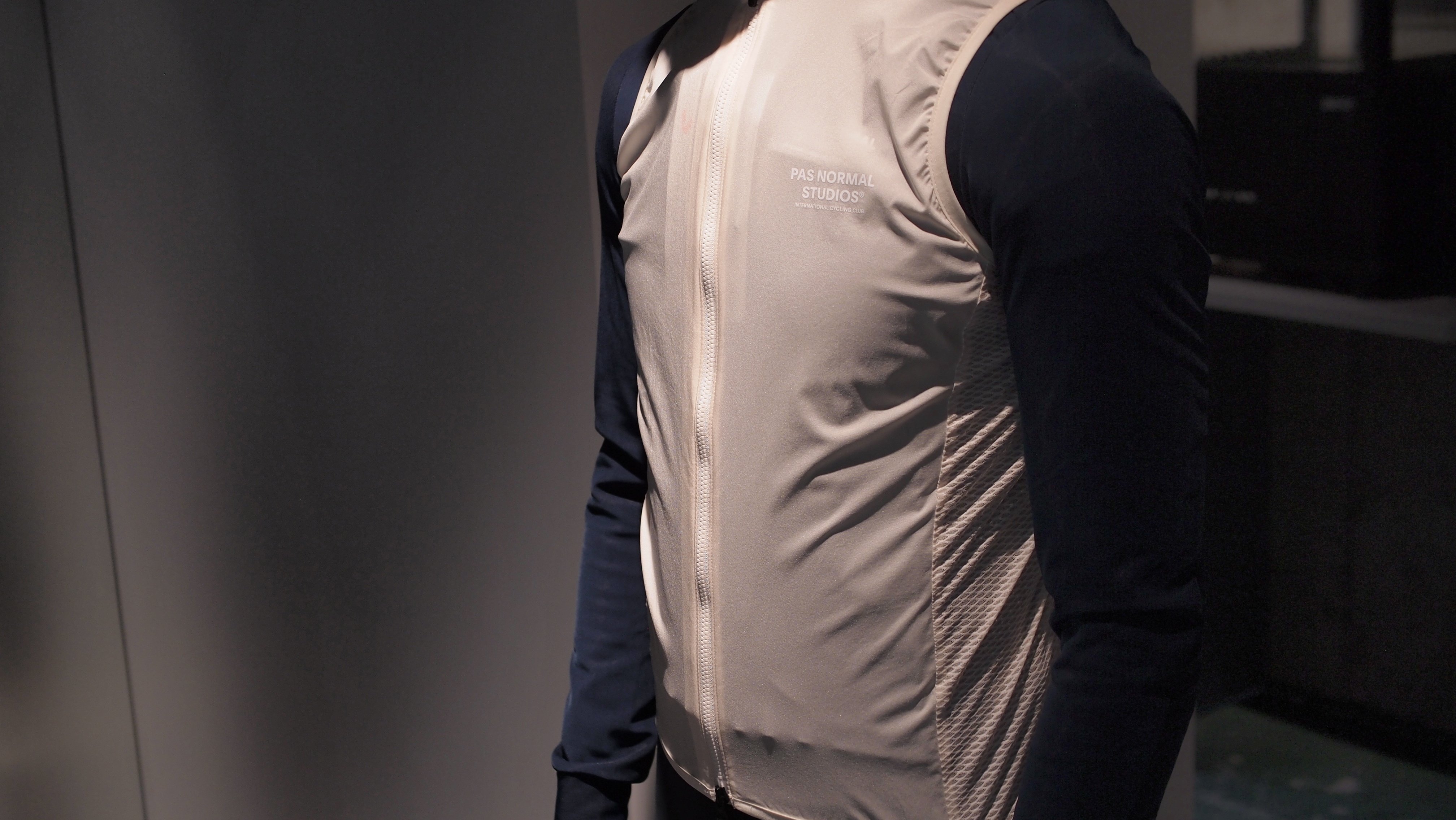 着用例】PAS NORMAL STUDIOS ジレ/ジャケットサイズ感 着用レビュー