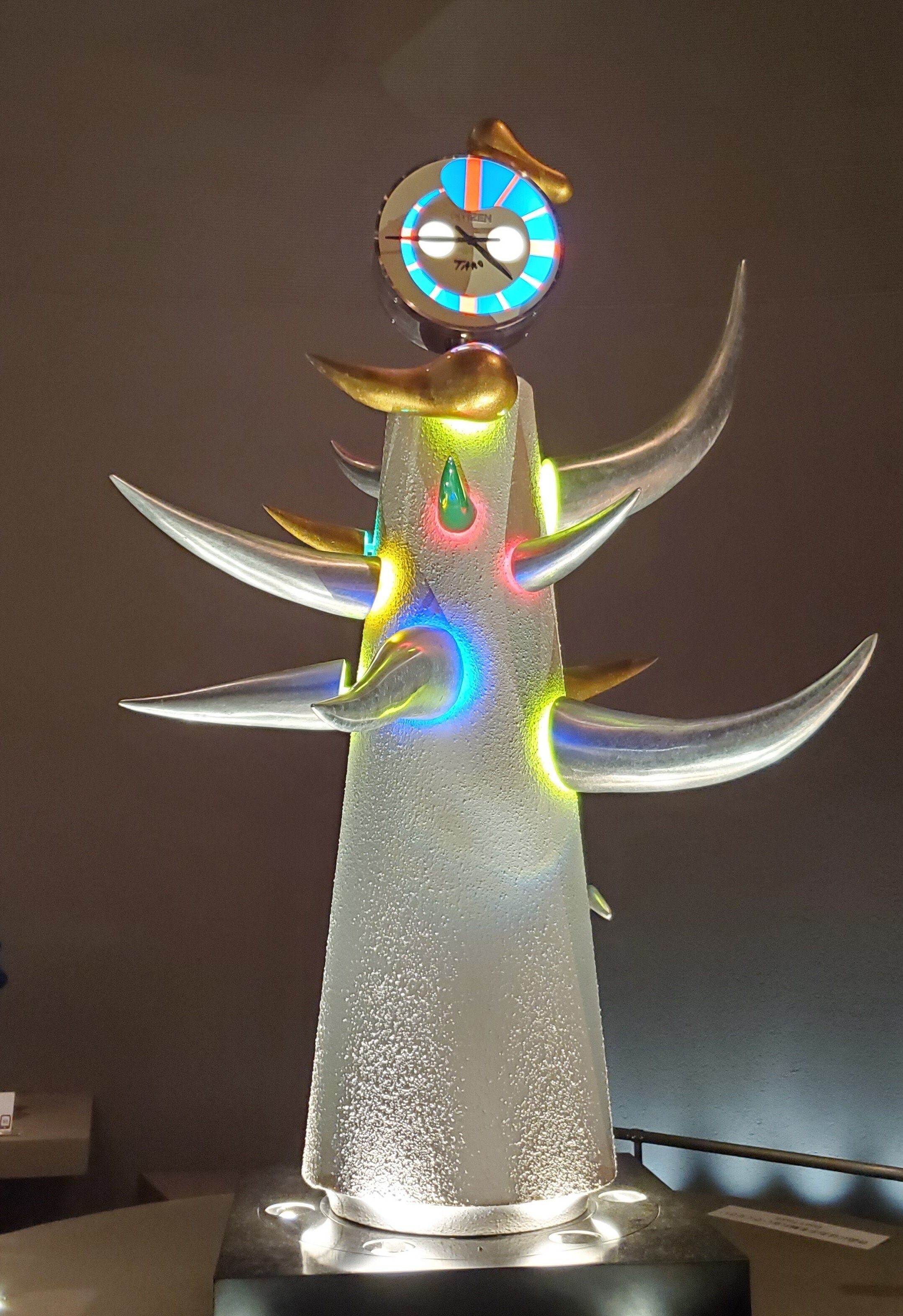 岡本太郎の若い時計台 #45｜iogimachi