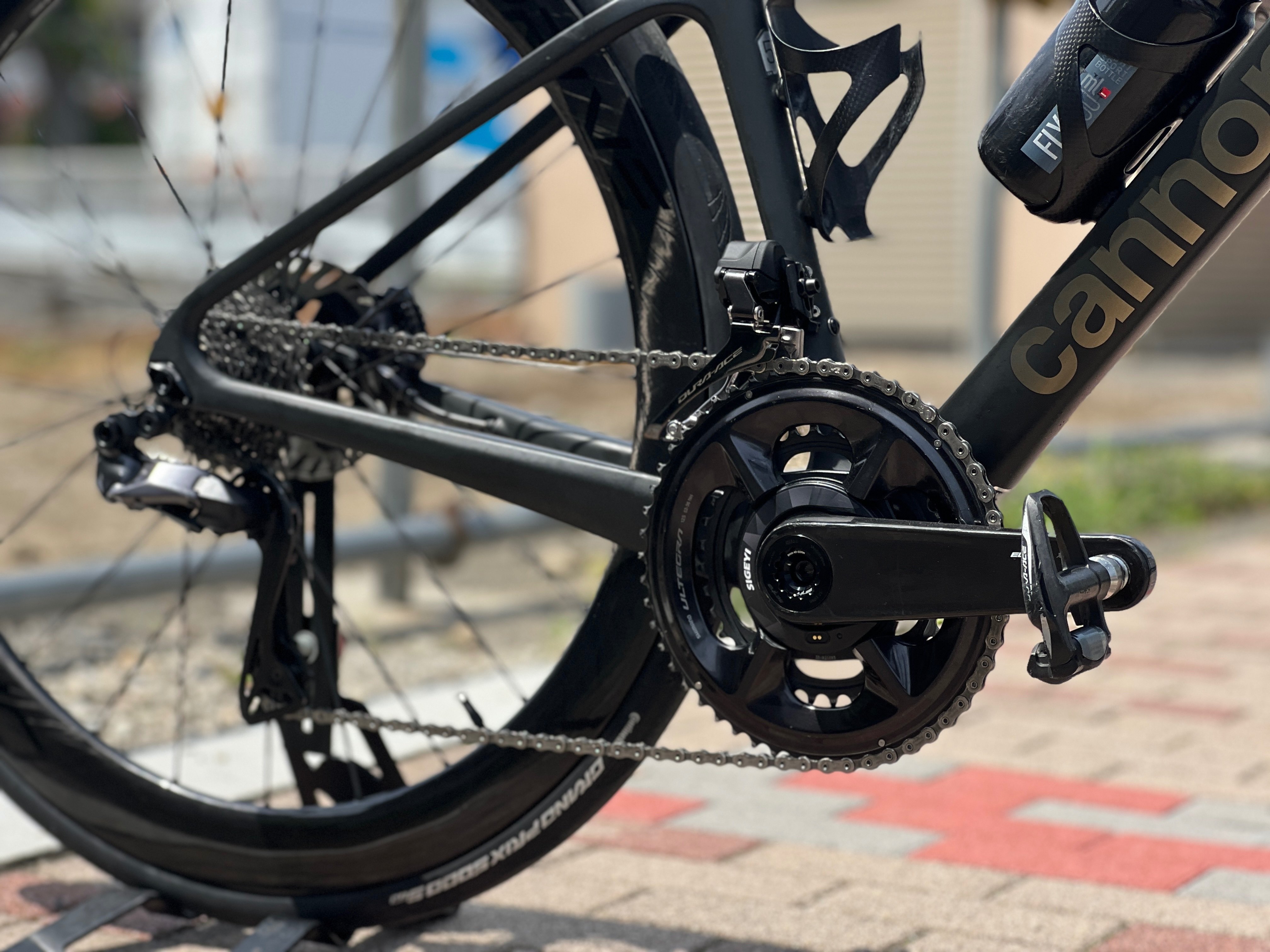 ELILEE(エライリー)超軽量カーボンクランクx320について｜TRYCLE