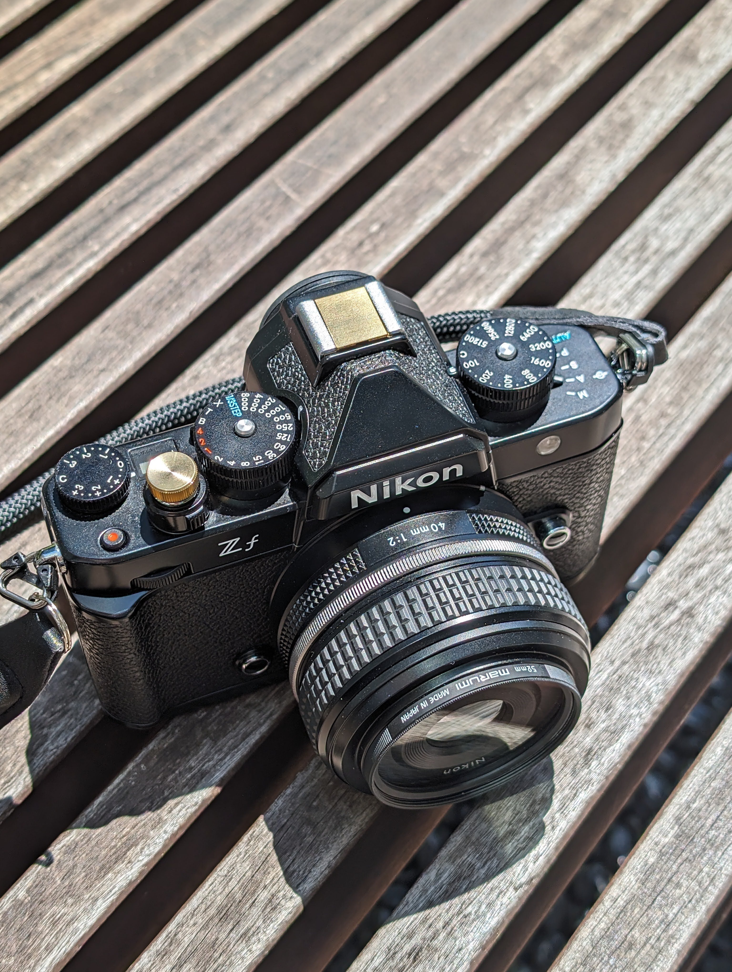 Zf + NIKKOR Z 26mm f/2.8は最高のお出かけレンズ｜Telin.