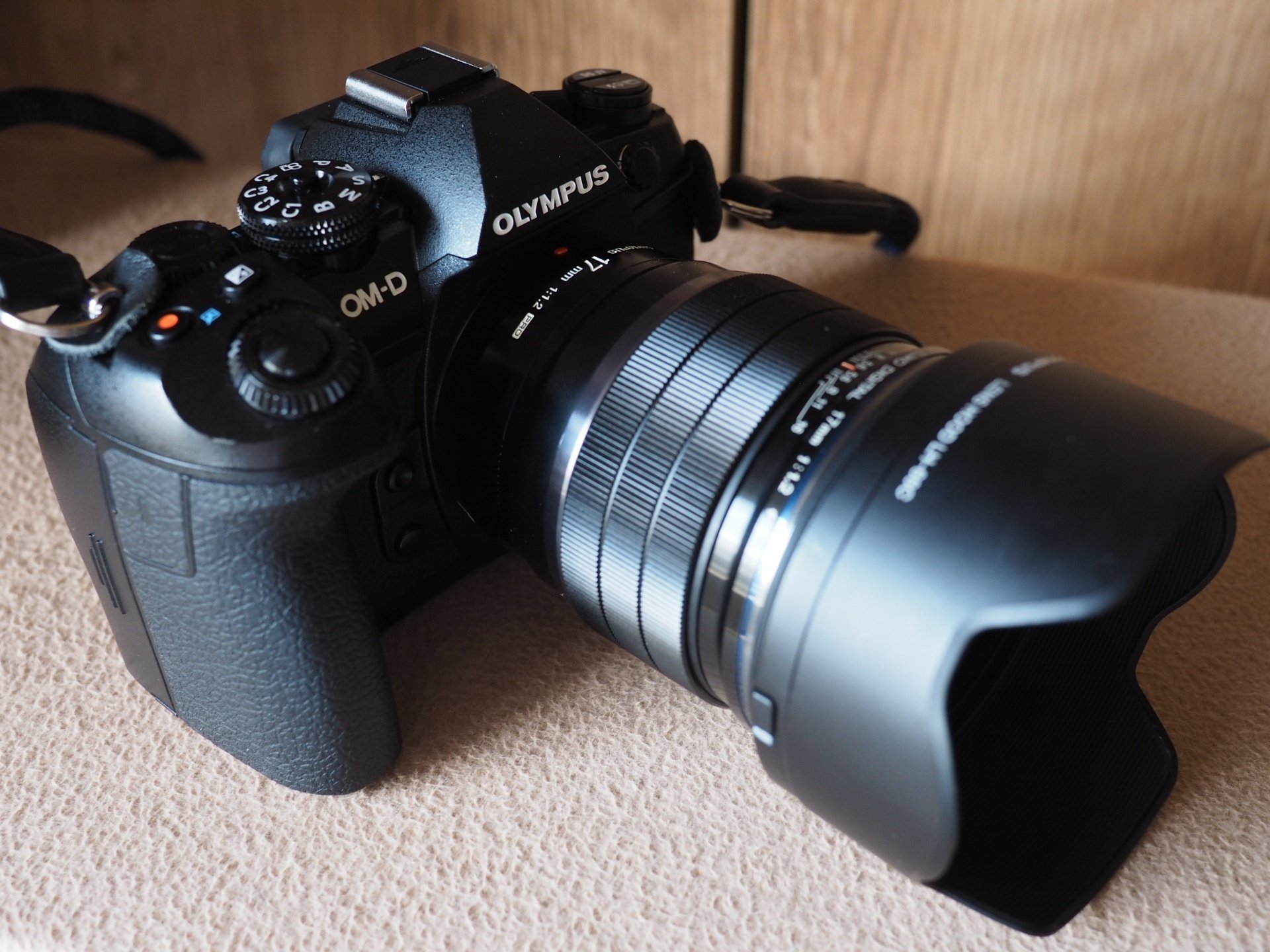 OM SYSTEM M.ZUIKO DIGITAL ED 17mm F1.2 PROで雨のフォトウォーク