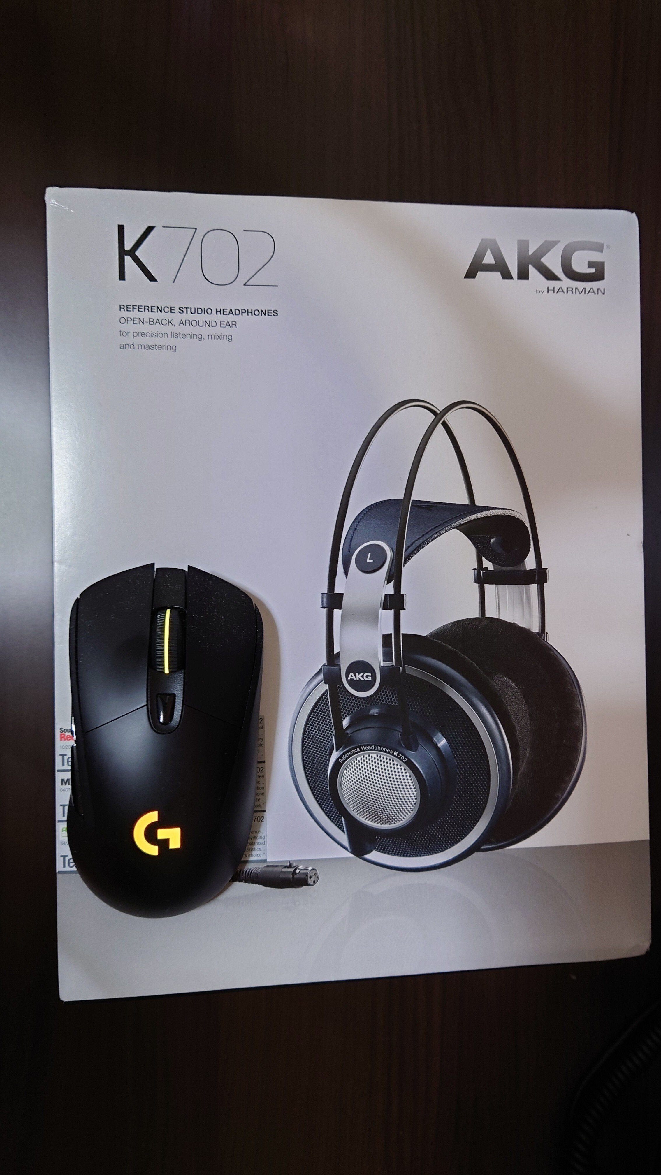 AKG K702-Y3】初めて開放型ヘッドホンを買って感動しているおじさん