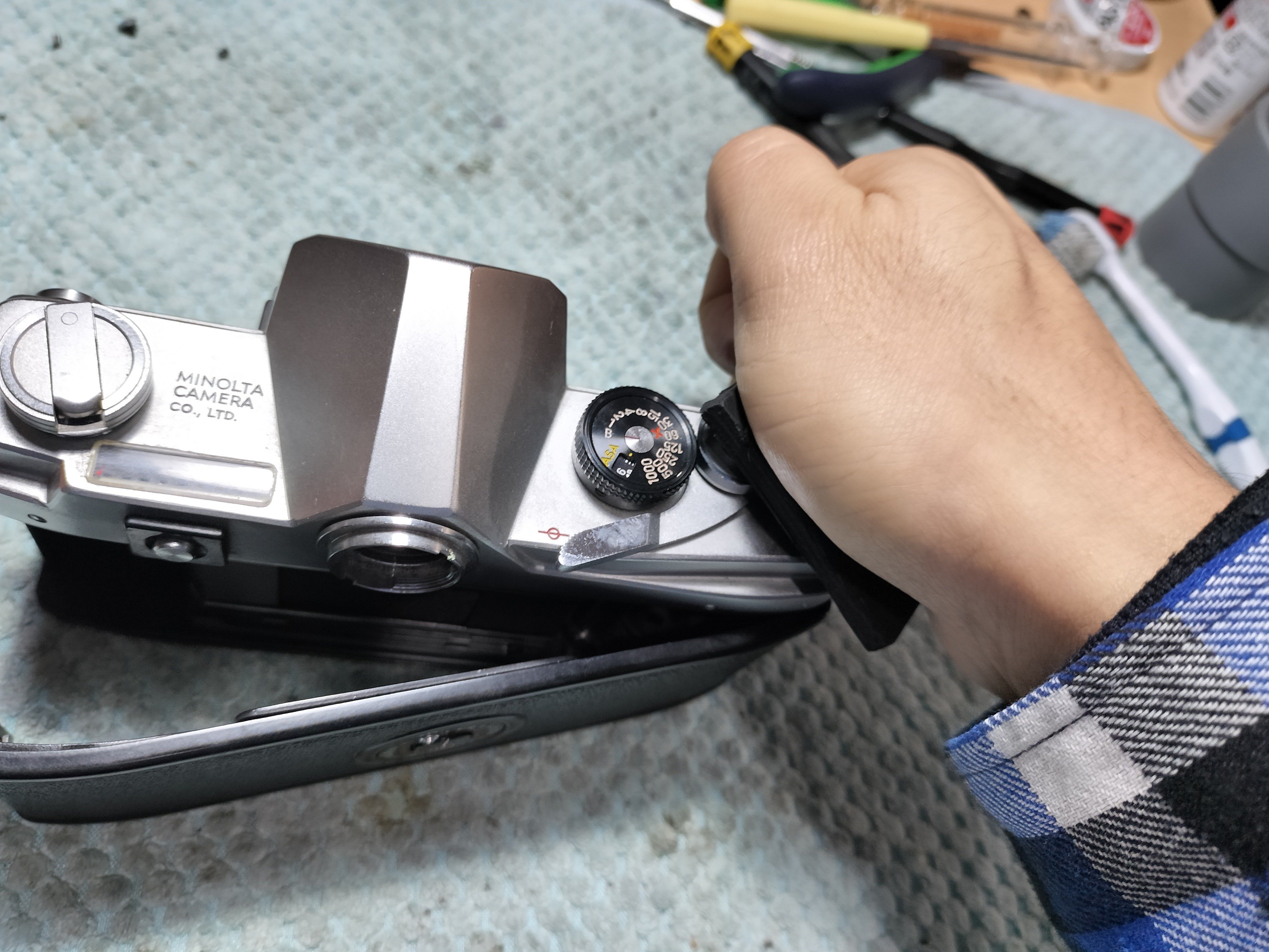 Minolta SR-7の分解｜フィルムカメラ修理のアクアカメラ