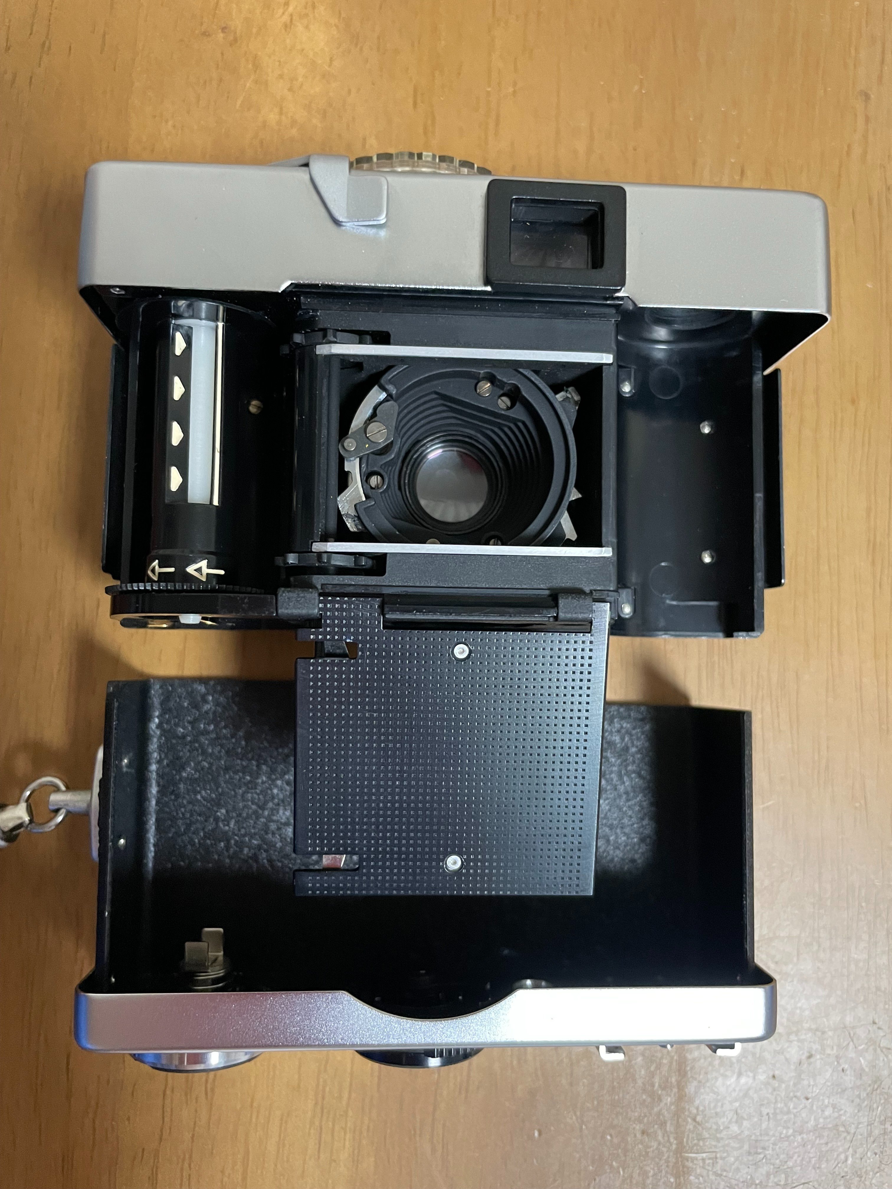 完全機械式のカメラが欲しくて… Rollei B35｜nono