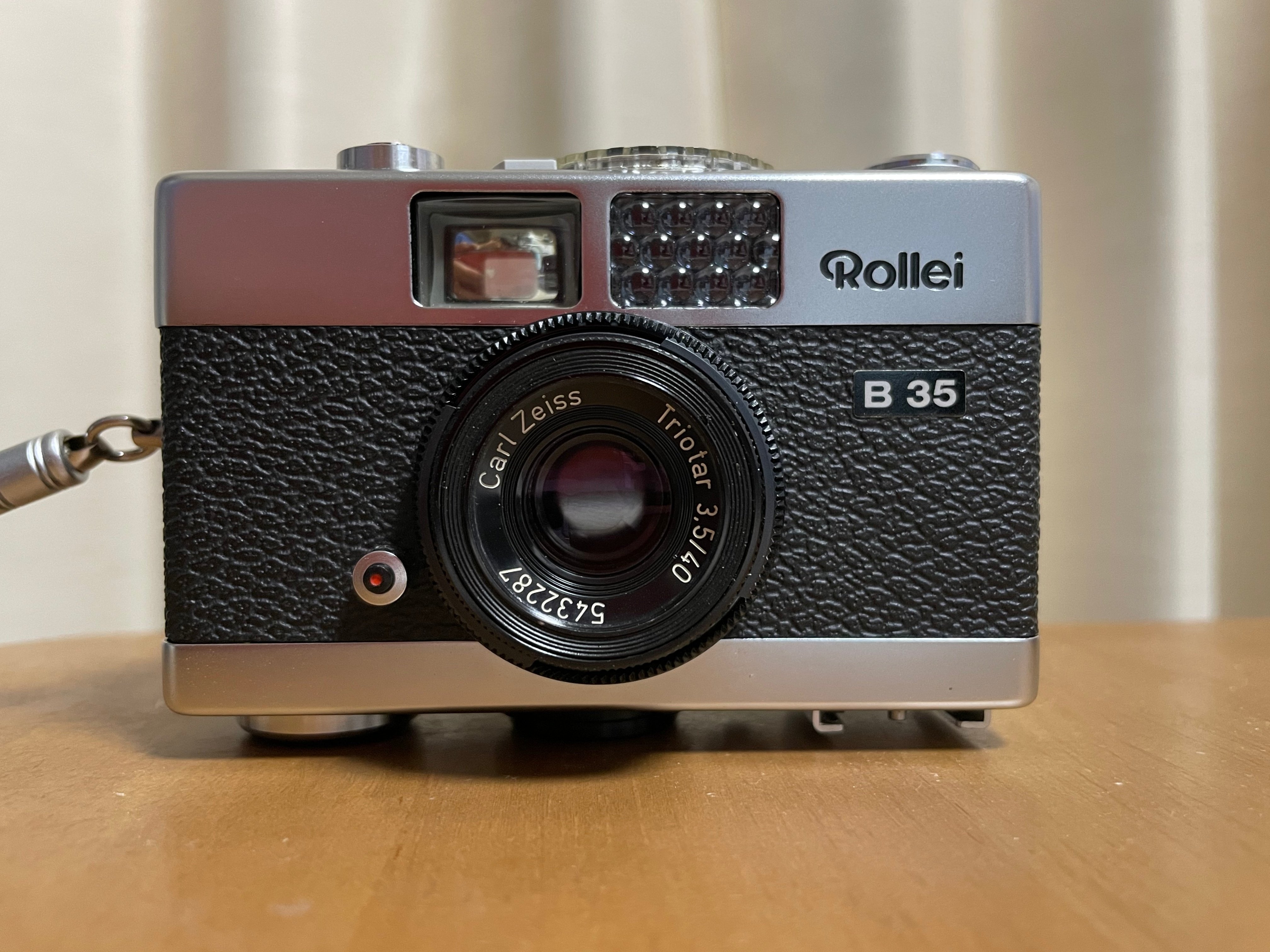 完全機械式のカメラが欲しくて… Rollei B35｜nono