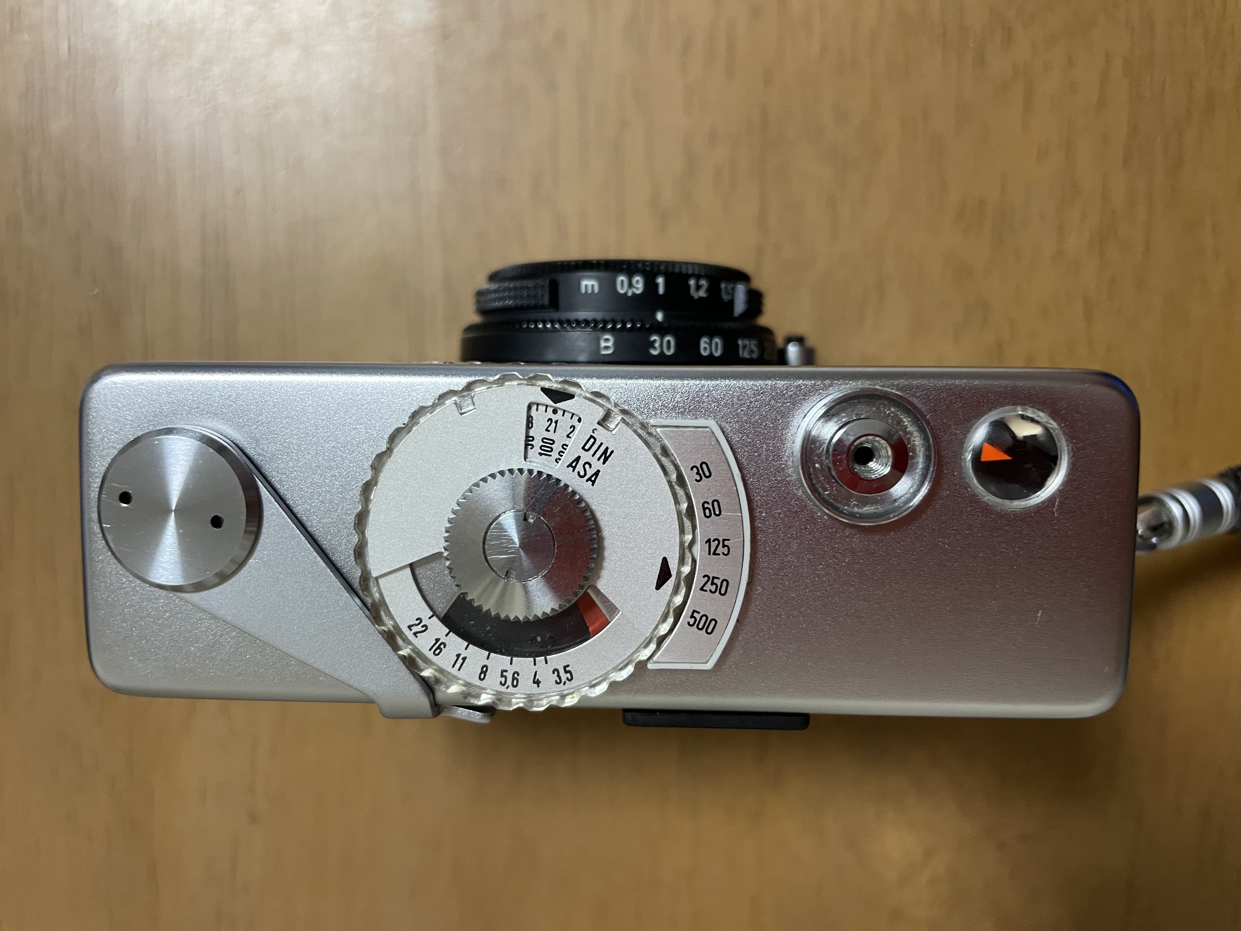 完全機械式のカメラが欲しくて… Rollei B35｜nono