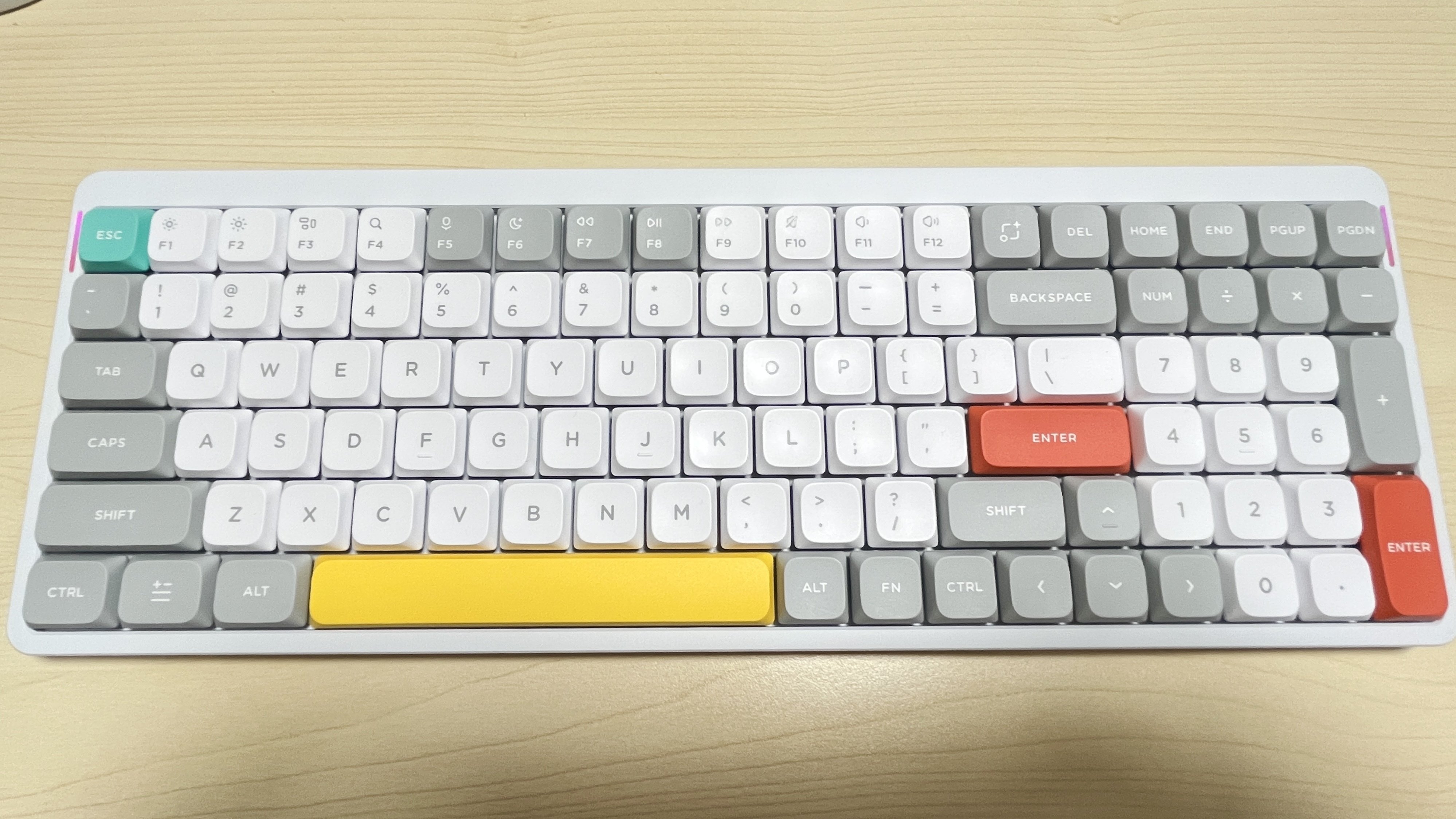 2台目のメカニカルキーボードを買いました【NuPhy Air96 V1】｜ユキちゃん