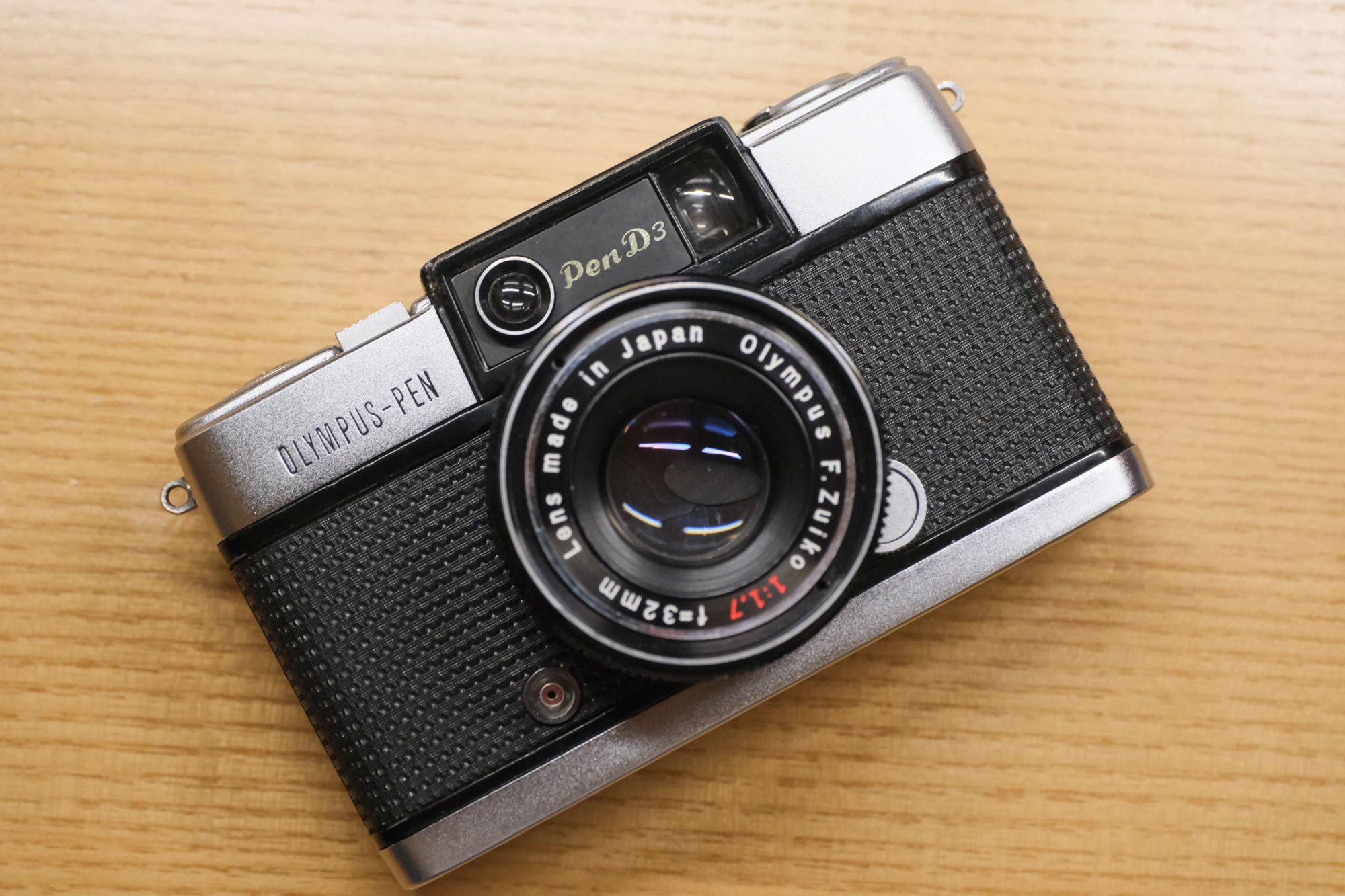 カメラ雑談）ハーフサイズカメラのご先祖 オリンパスPEN D3｜福田