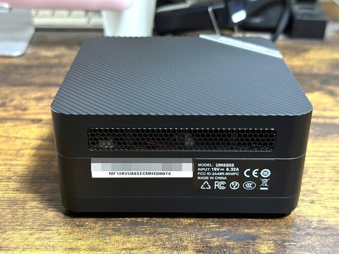 小型ながらも超高性能なミニPC「MINISFORUM UM690S」を購入してみた