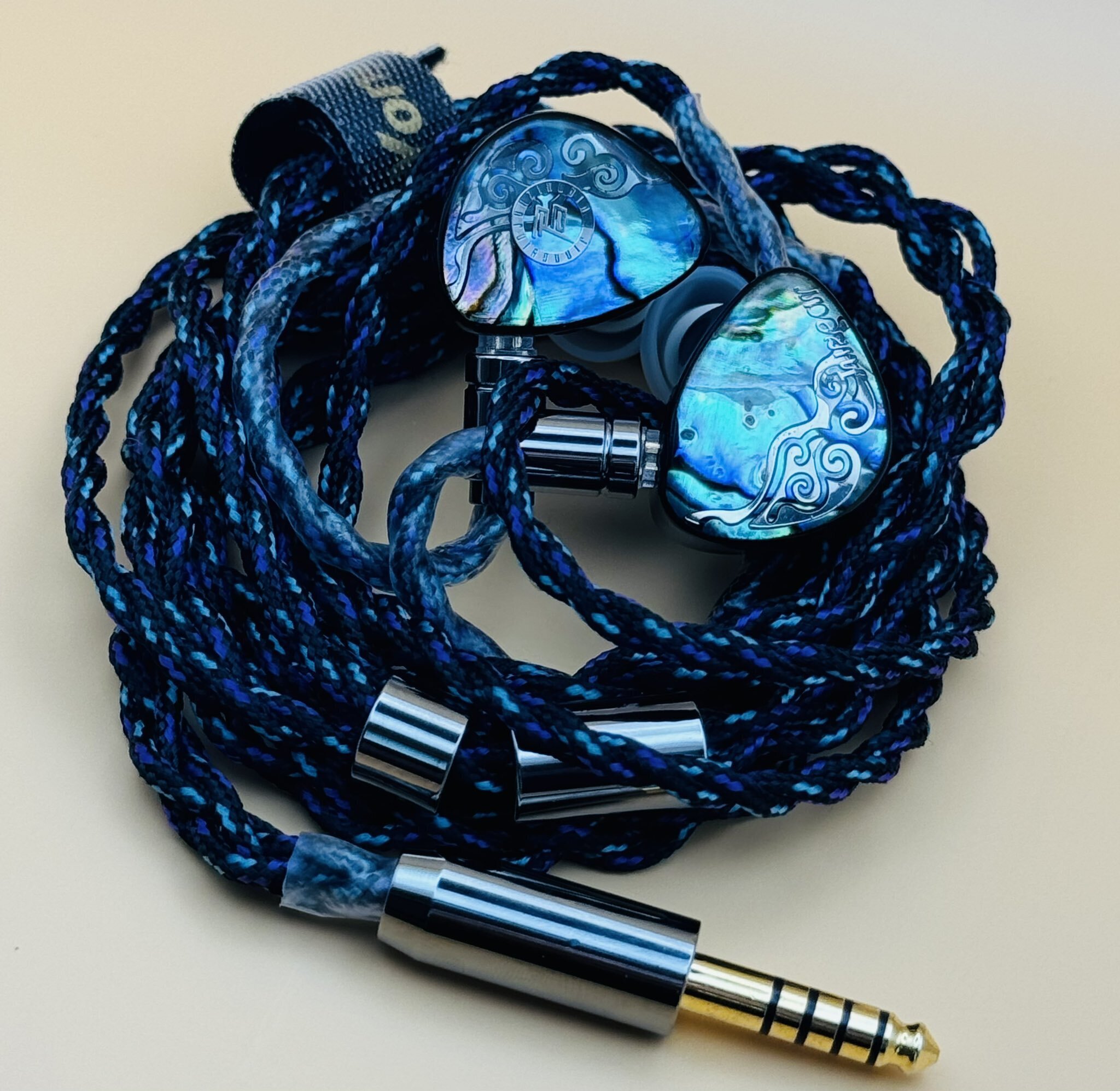 JUZEAR Butterfly 61Tのレビュー｜ラルフ・ヒンクリー