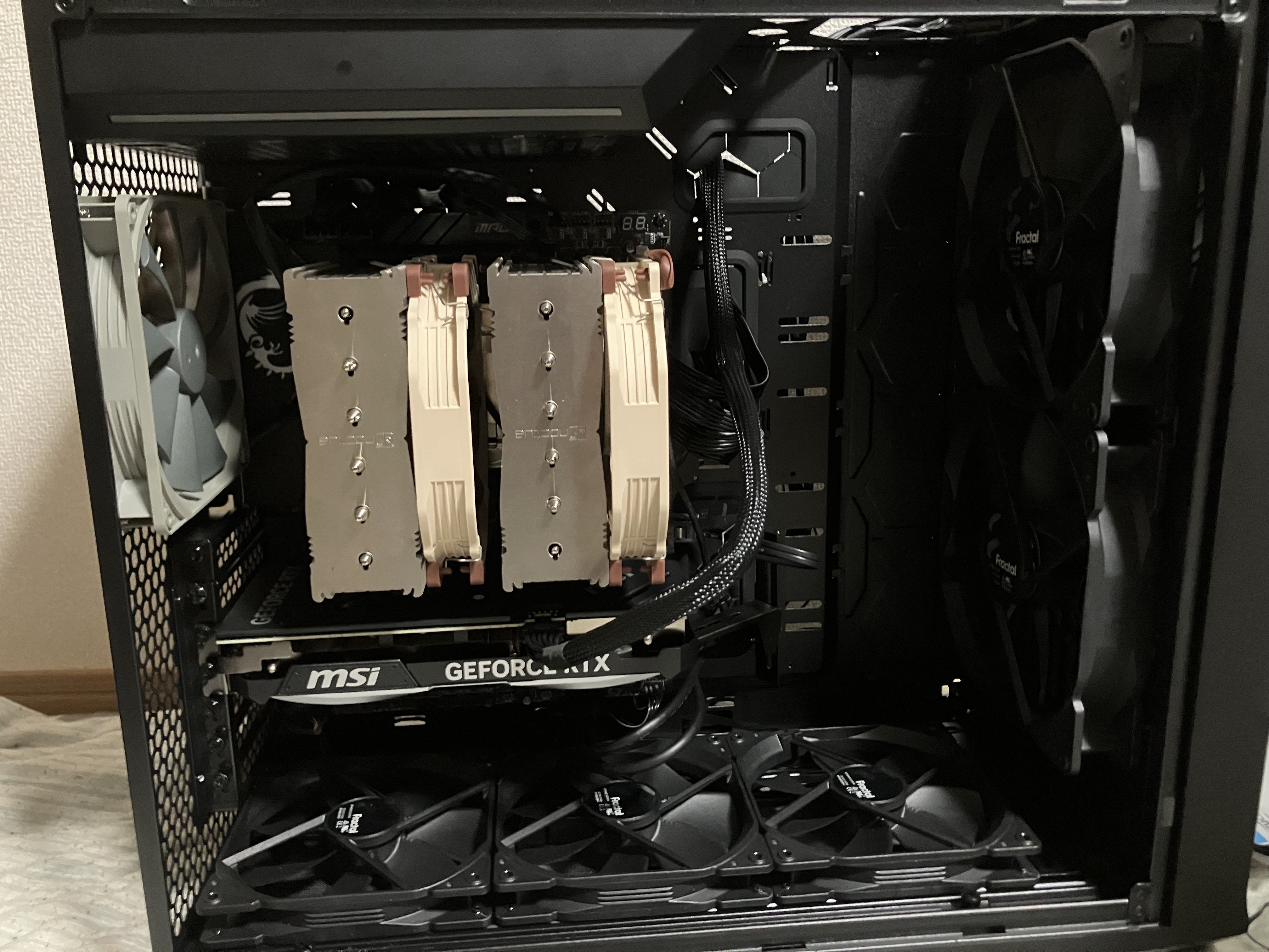 自作PC]MPG X670E CARBON + Ryzen 9 7950X3D + RTX 4070 SUPER +